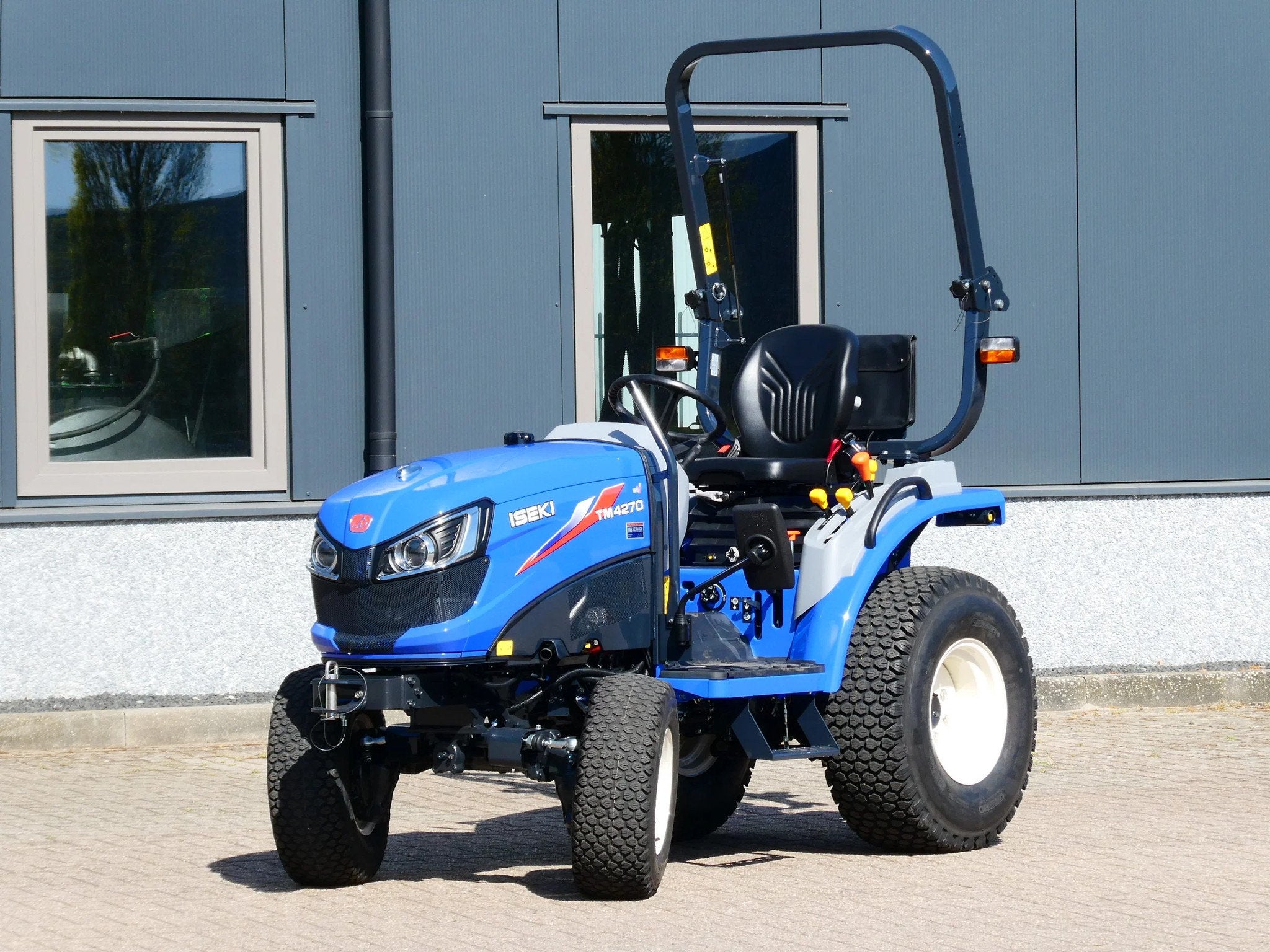 Iseki TM4270 4wd HST / 0001 Draaiuren / Gazonbanden, Overige merken, Gebruikt, De Maalstroom 3
8255 RN  Swifterbant, VM Service