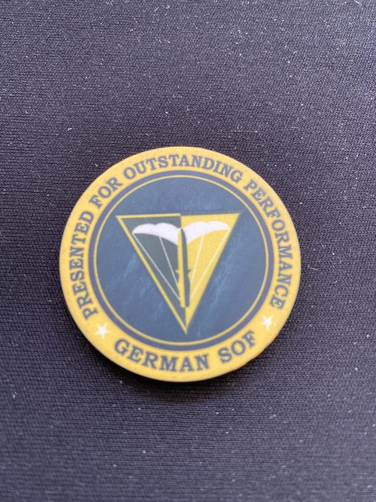 Plastic challenge coin van 3. Kommandokompanie KSK, Verzamelen, Ophalen of Verzenden, Overige soorten, Duitsland, Embleem of Badge