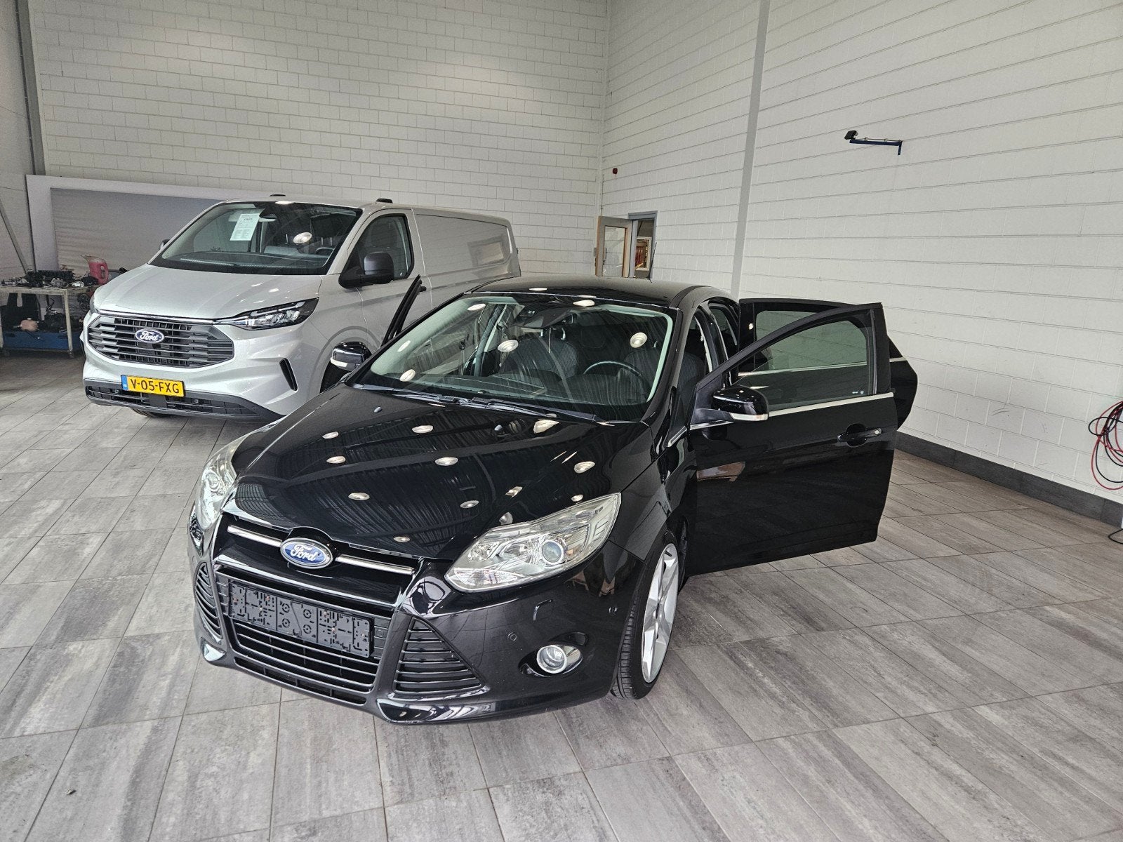 Ford Focus 1.6 Ecoboost 134KW 5D 2012 Zwart, Auto's, Ford, 1596 cc, 4 cilinders, Zwart, 665 kg