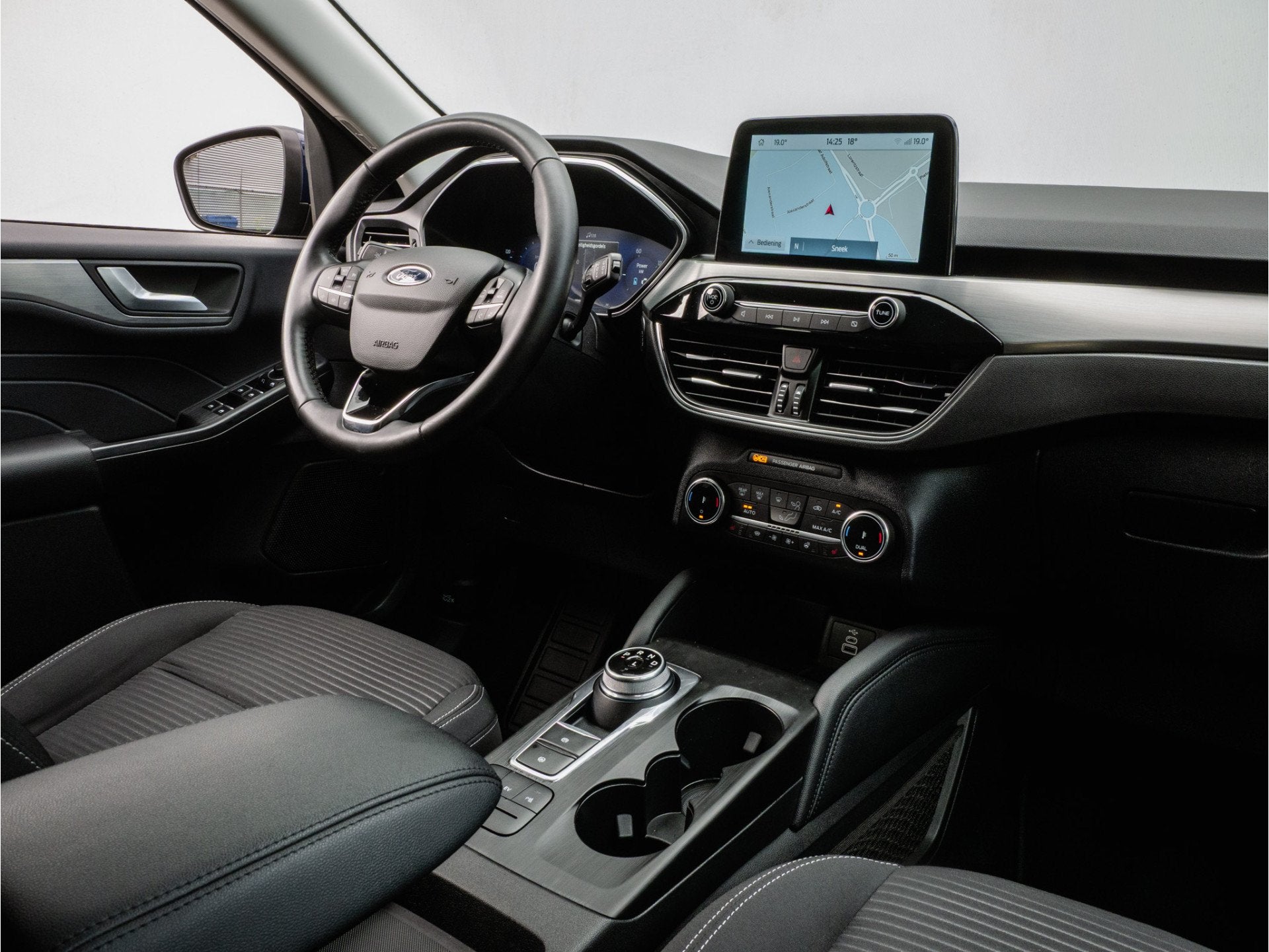 Ford Kuga 2.5 PHEV Titanium Camera/ Stoel-stuurverwarming/ D, Gebruikt, 4 cilinders, Met garantie (alle), Blauw