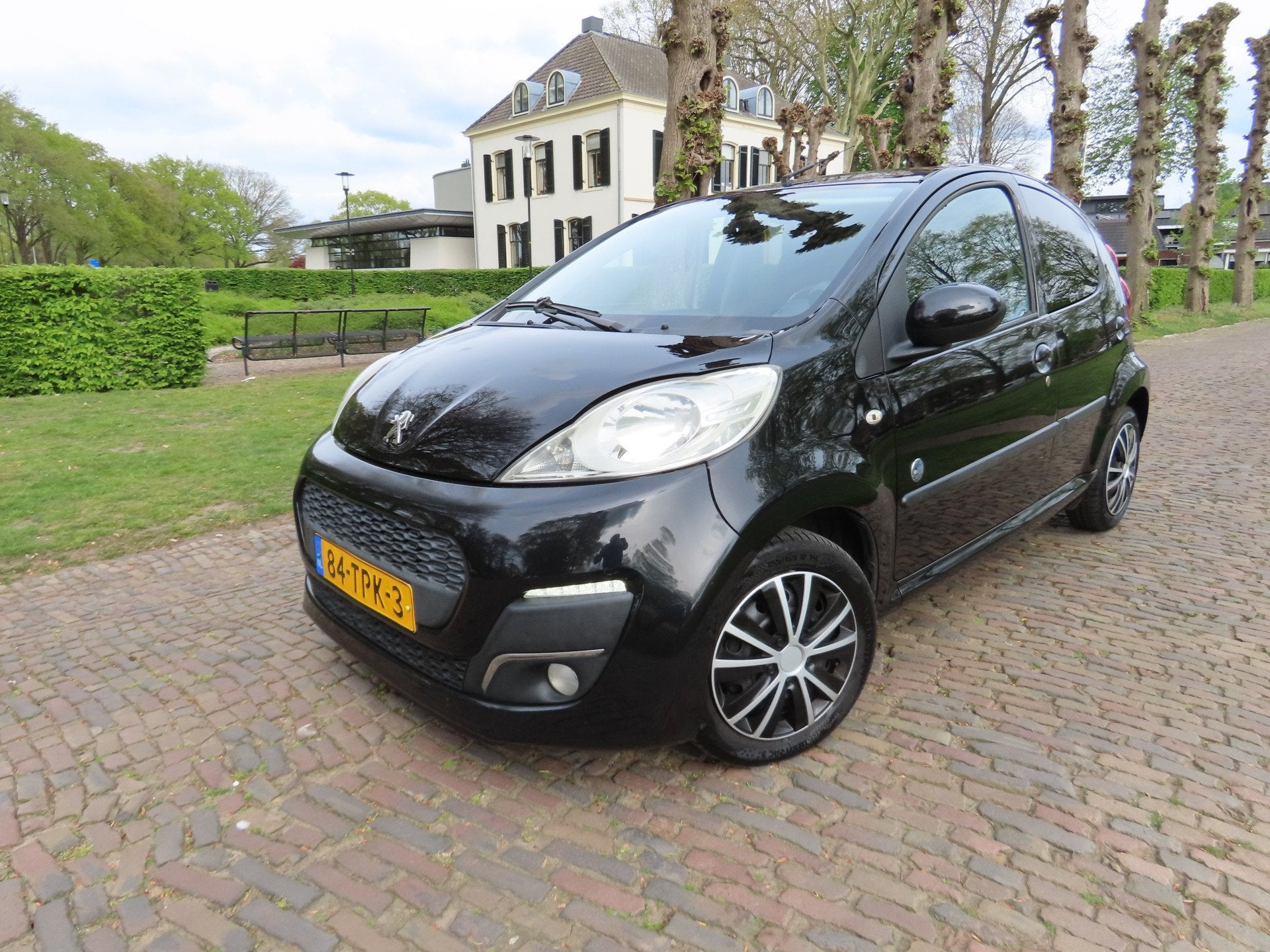 Peugeot 107 1.0 Envy Airco Toerenteller 5 Drs Isofix Stuurbe, Voorwielaandrijving, Euro 5, Metallic lak, Gebruikt