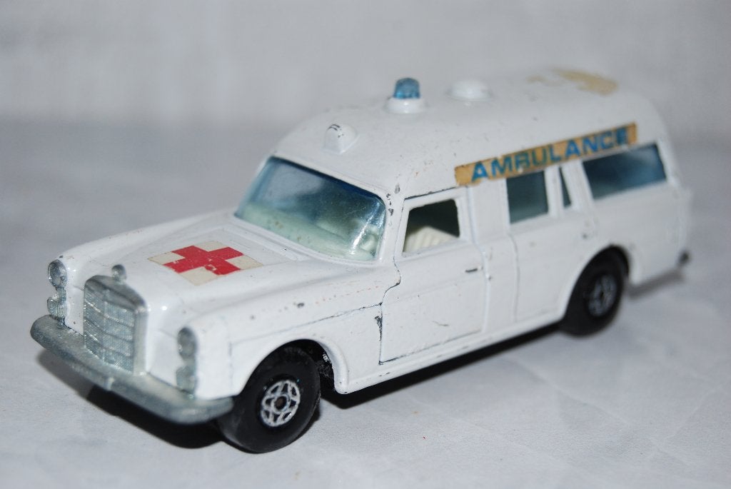 Matchbox Speedkings K-26 Mercedes-Benz "Binz" Ambulance, Hobby en Vrije tijd, Ophalen of Verzenden, Gebruikt, Auto, Matchbox