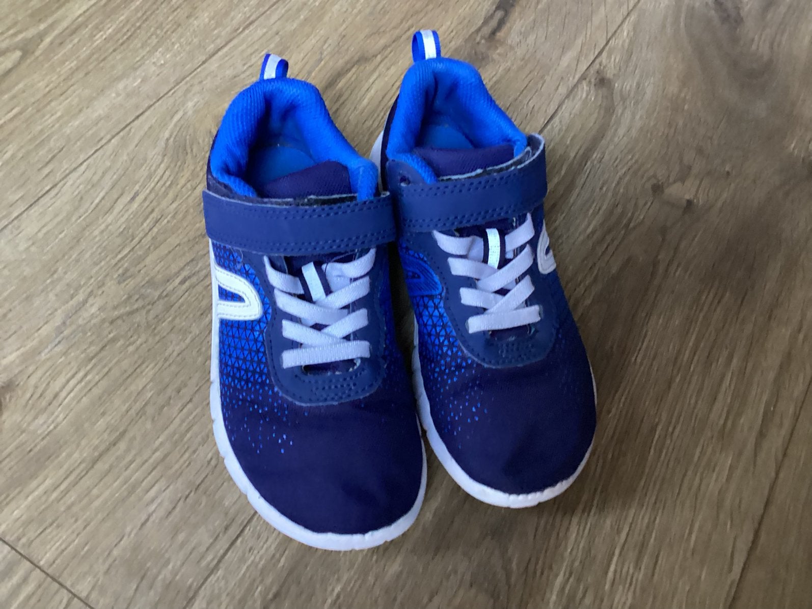 Gymschoenen Newfeel maat 30, Ophalen, Gebruikt, Jongen of Meisje, Sportschoenen