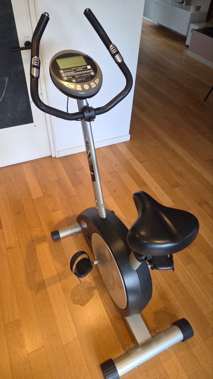 Hometrainer Optimum (magnetic) - Perfect voor thuisfitness, Sport en Fitness, Ophalen, Gebruikt, Metaal, Benen