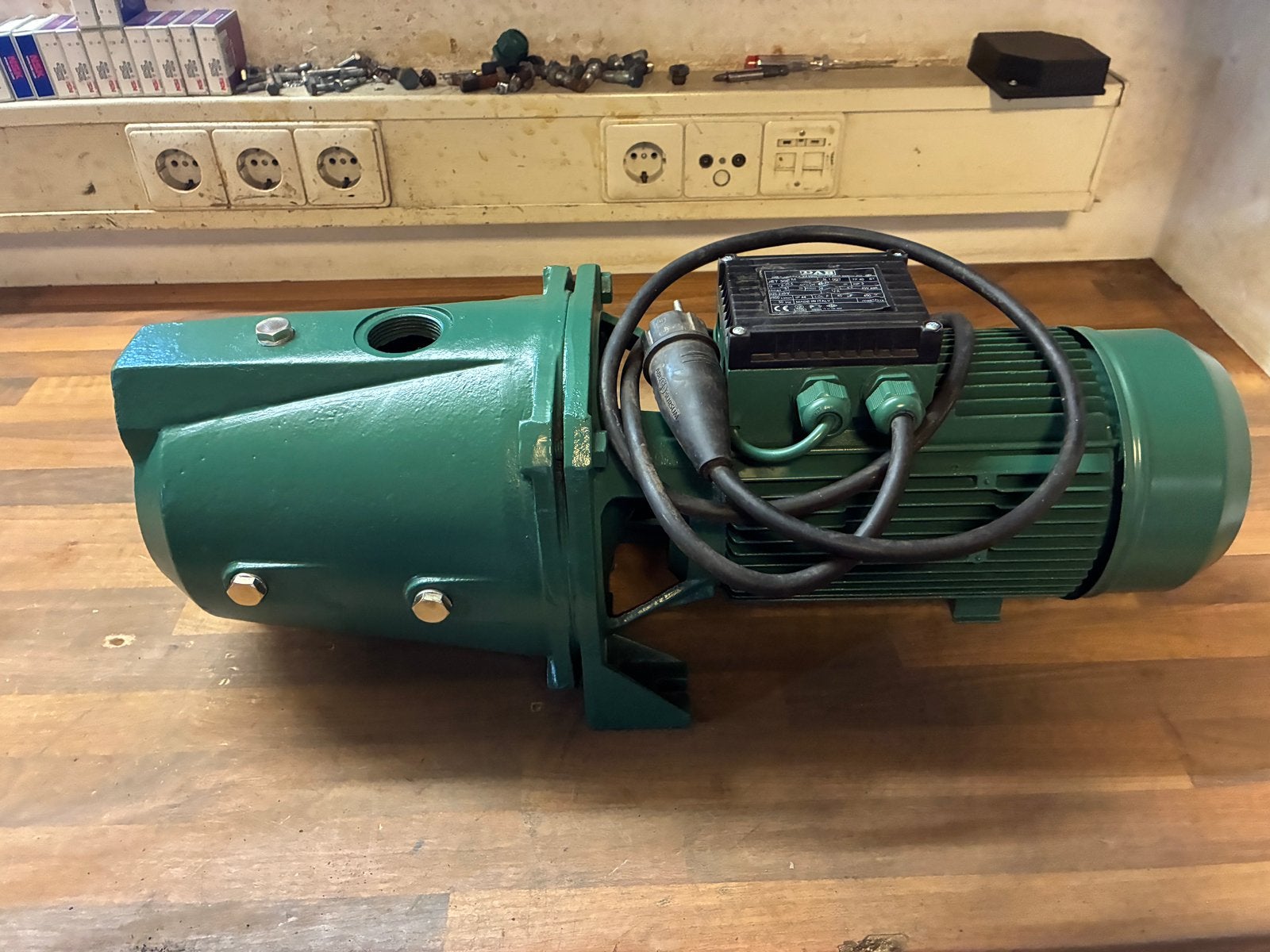DAB JET 300m waterpomp 10.5 M3 230volt pomp, Ophalen, Zo goed als nieuw, Elektrisch, Beregeningspomp