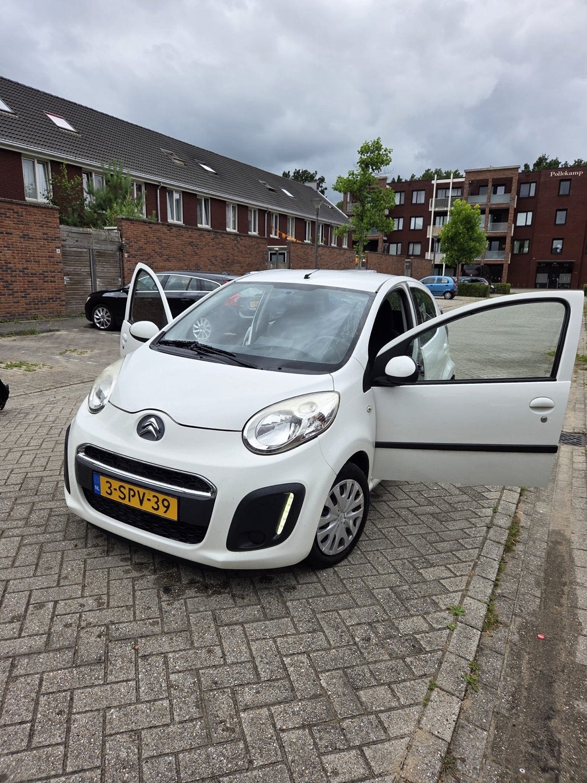 Citroën C1 1.0i 68PK 5D 2013 Wit, Voorwielaandrijving, Zwart, 4 stoelen, C1
