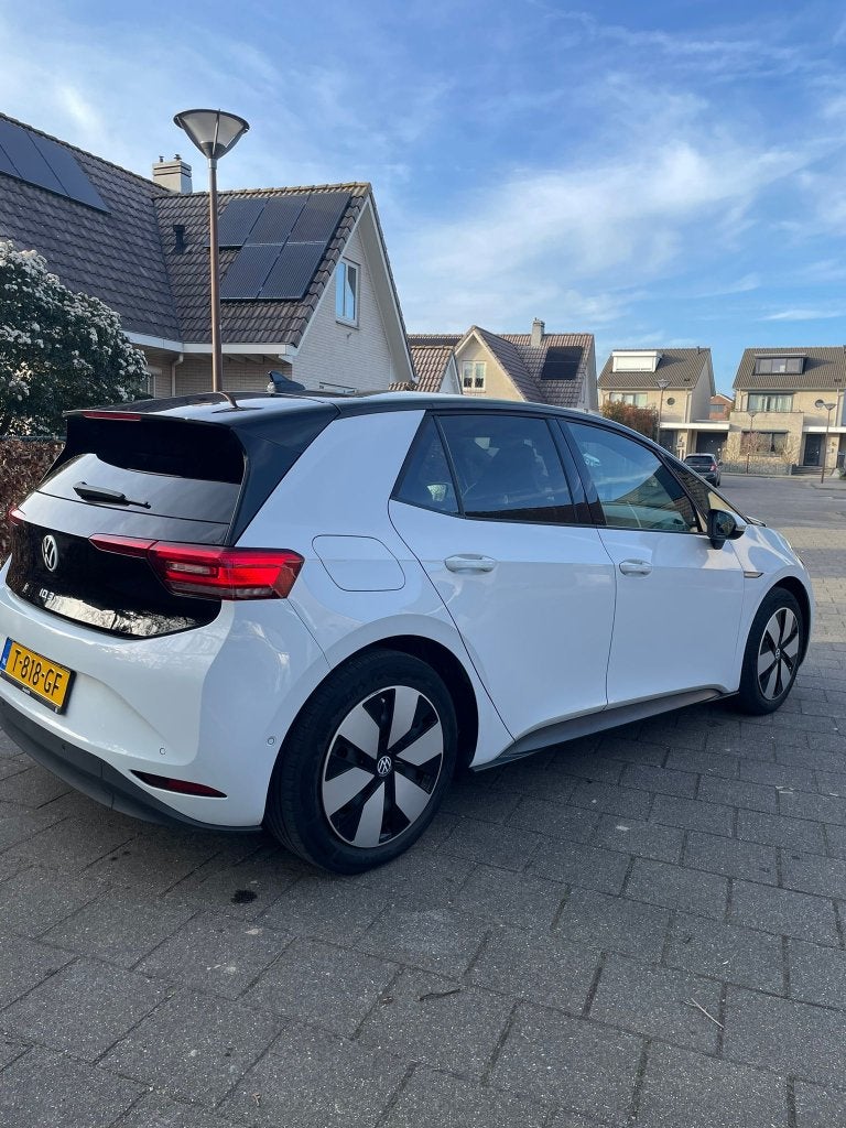 Volkswagen ID.3 45kWh 150PK 2023 Wit | IQ-Light | Head-up, Automaat, Achterwielaandrijving, 150 pk, ID.3
