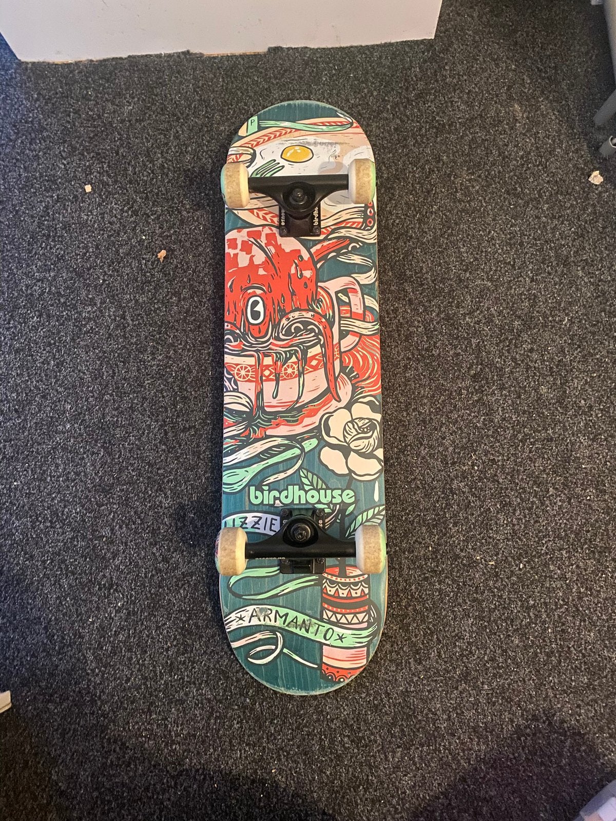 Skateboard merk birdhouse, Sport en Fitness, Skateboarden, Ophalen of Verzenden, Zo goed als nieuw, Skateboard