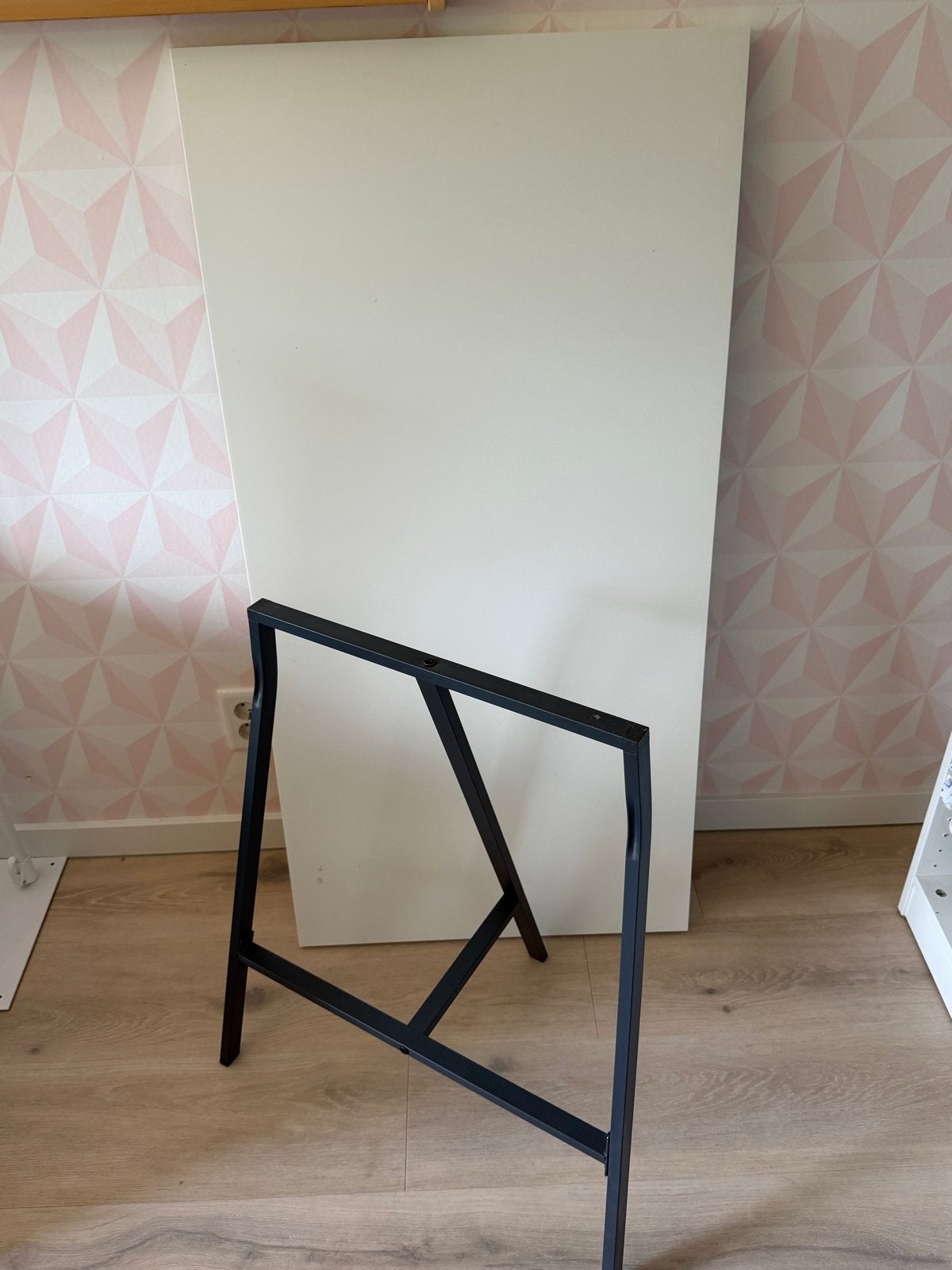 IKEA LINNMON Tafelblad met ADILS Onderstel - Wit/Zwart, Ophalen, Gebruikt, Tot twee personen, 50 tot 100 cm