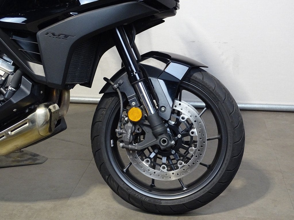 Honda NT 1100 - foto 2