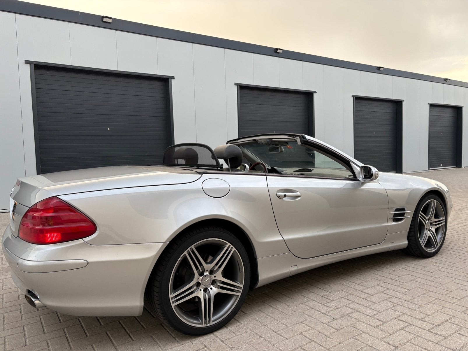 Mercedes-Benz SL 5.0  Carplay NAP Keyless Go, Automaat, Achterwielaandrijving, 8 cilinders, Cabriolet