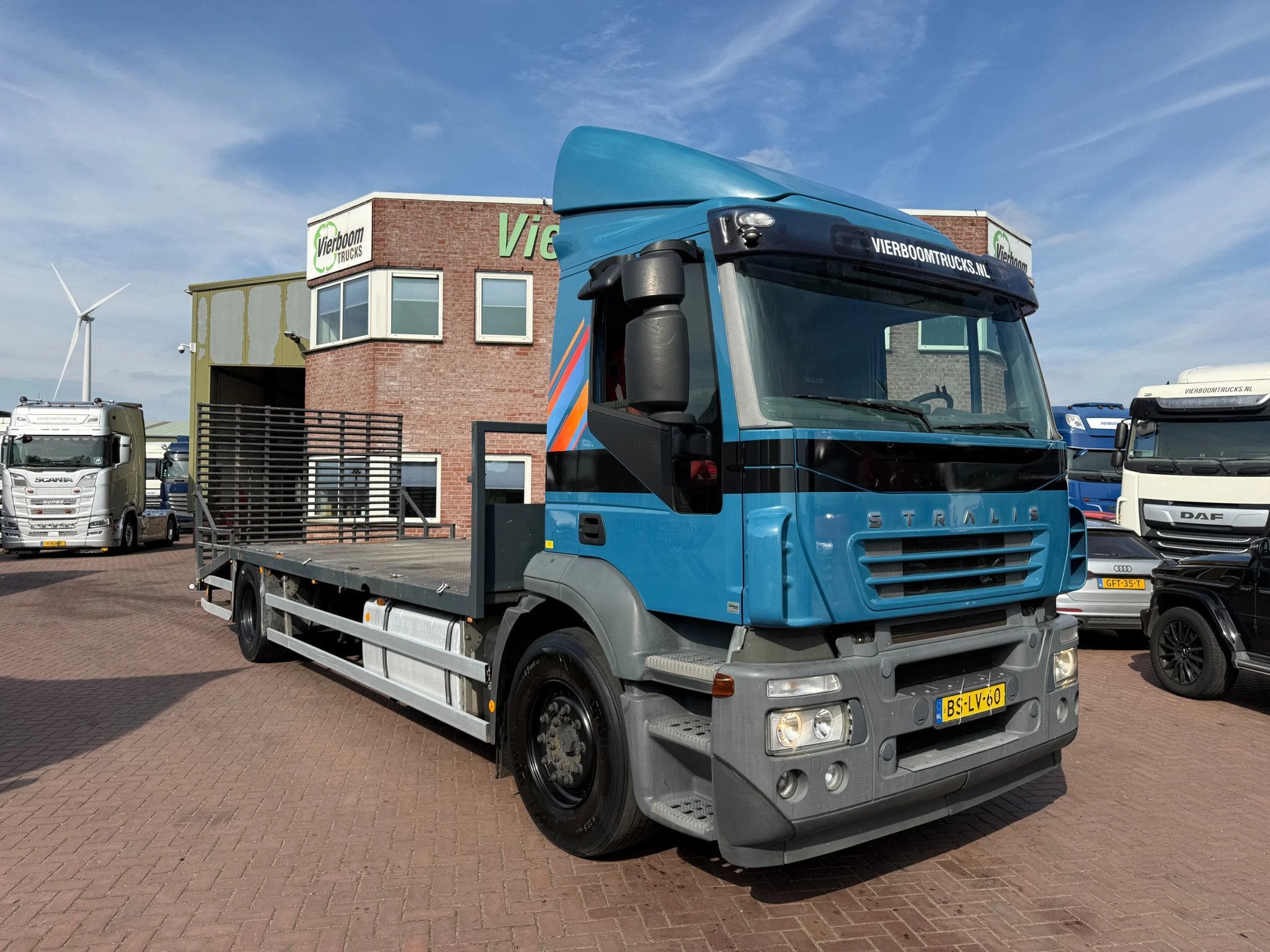 Iveco 190S Stralis 190S31 7meter machinetransporter with hyd, Auto's, Automaat, Achterwielaandrijving, Iveco, Origineel Nederlands