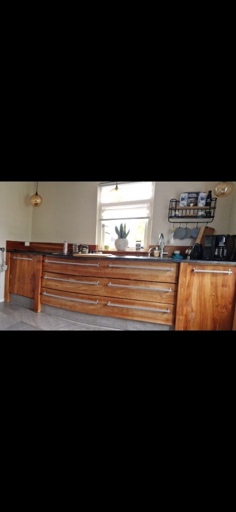 Complete keuken met inbouwapparatuur en aanrechtblad, Ophalen, Gebruikt, Bruin, 100 tot 150 cm