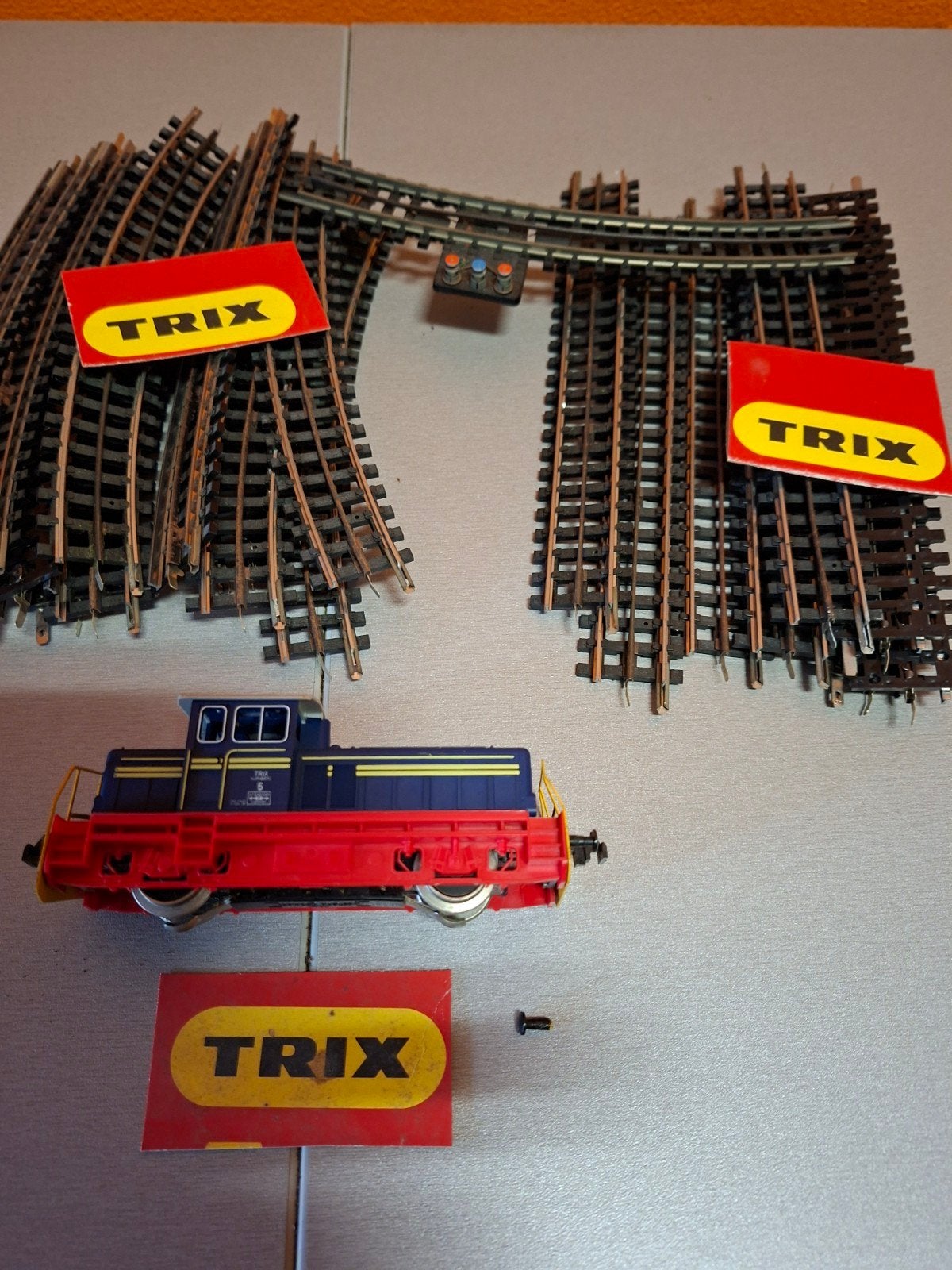 trik trein plus rails, Ophalen of Verzenden
