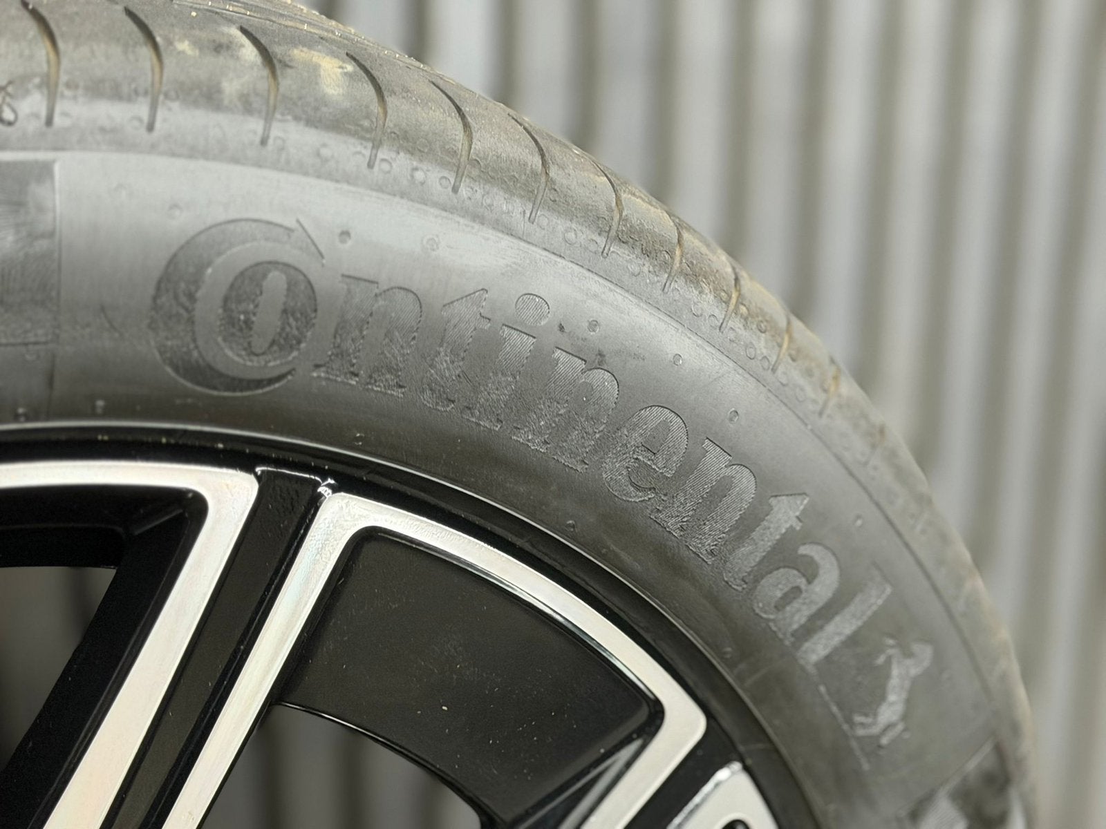 Mooie Zomerset Volvo V60 17 inch 5-6mm €599,-, Ophalen, Zomerbanden, Banden en Velgen