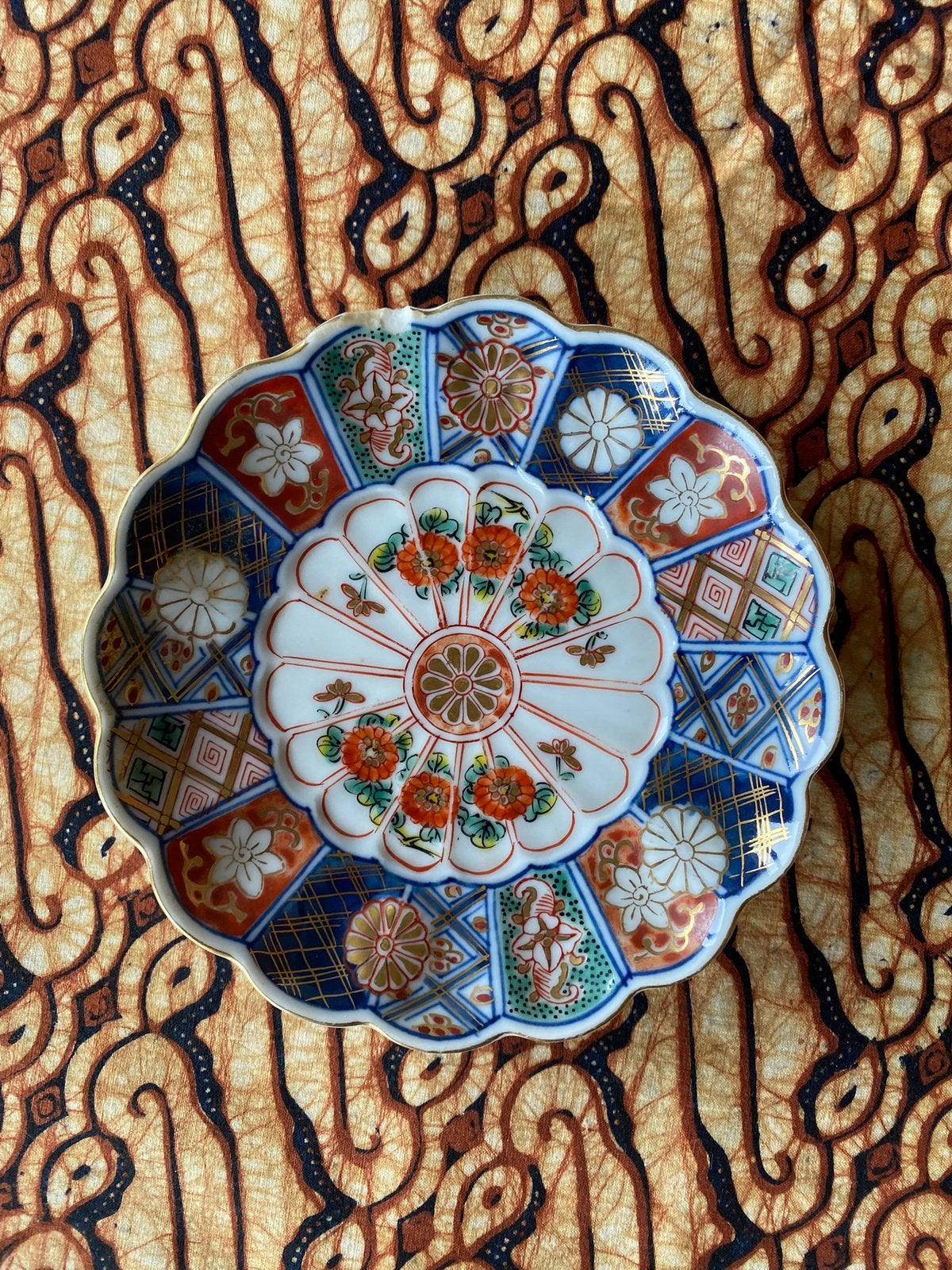 ANTIEK JAPANS IMARI BORDJE, MEJI PERIODE (diam 12 cm)., Antiek en Kunst, Ophalen of Verzenden