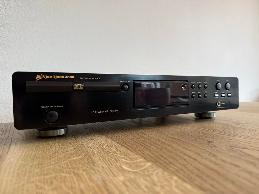 Tjoeb 4000 high end CD Speler + extra Siemens E288CC buizen, Audio, Tv en Foto, Cd-spelers, Ophalen, Zo goed als nieuw, Overige merken