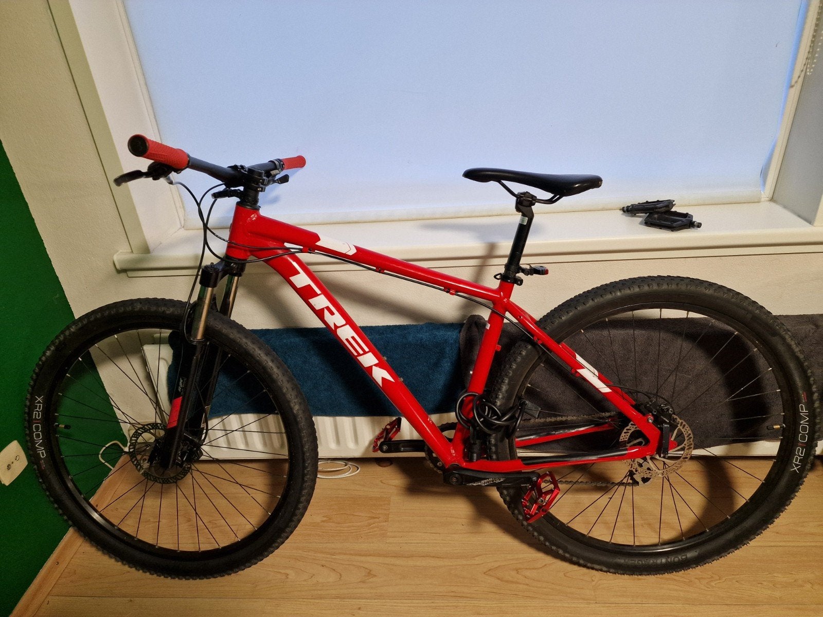 Foto 4 van Trek Marlin 5 Mountainbike - Maat L, Hydraulische Remmen