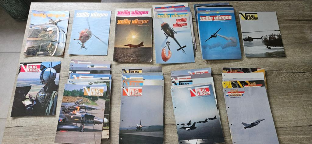 Tijdschriften VeiliVliegen, Ophalen of Verzenden, Landmacht, Nederland, Boek of Tijdschrift