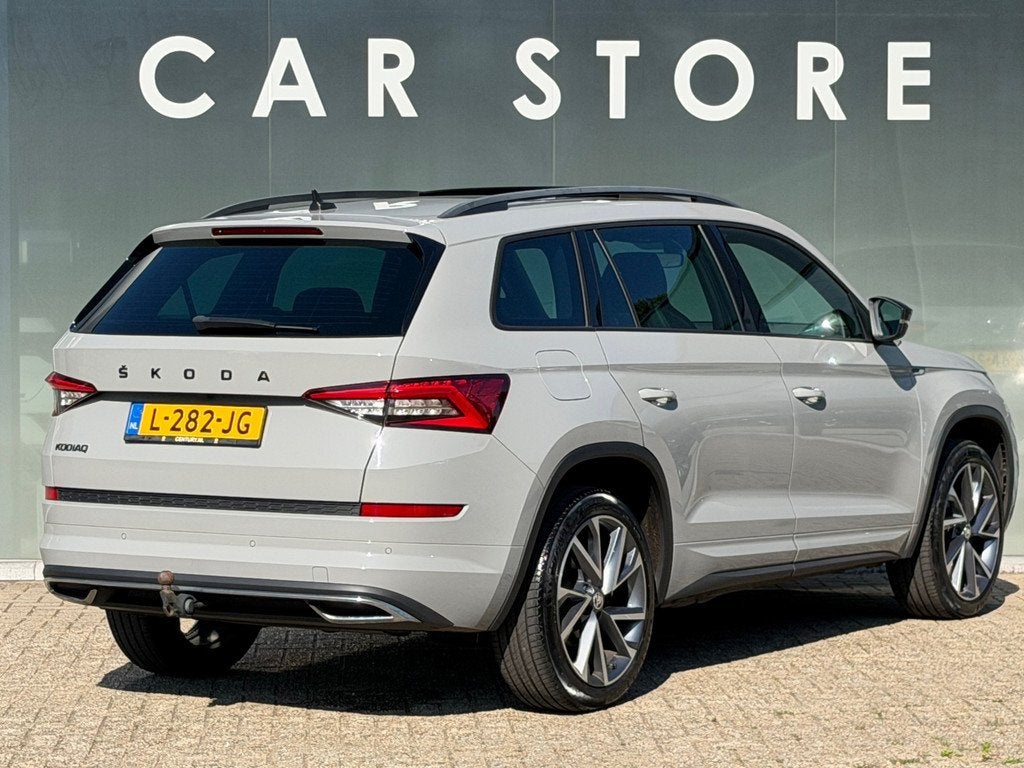 Skoda Kodiaq 1.5 TSI Sportline 7p /PANO/7PERSOONS/CAMER/TREK, Auto's, Skoda, Voorwielaandrijving, 4 cilinders, 150 pk, 7 stoelen