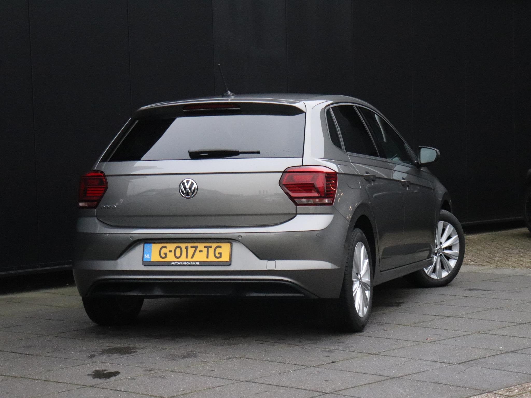 Volkswagen Polo 1.0 TSI Highline | DSG | CAMERA | NAVI | CRU, Stof, Gebruikt, 49 €/maand, Origineel Nederlands