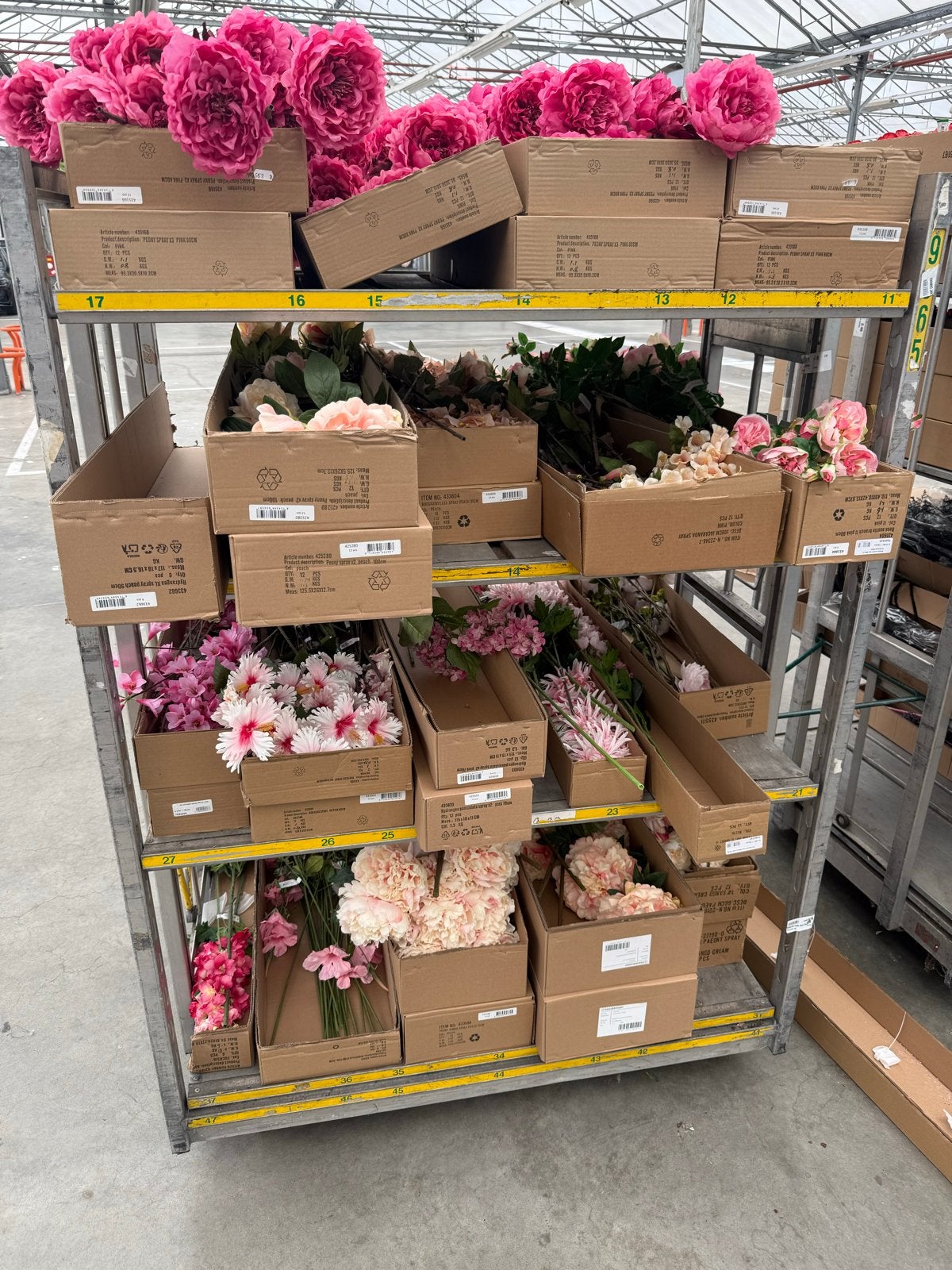 Ruim 1100 Nieuwe Kunstbloemen (o.a. Silk-ka) - Winkelwaarde, Ophalen, Nieuw, Kunstbloem, Silk-ka