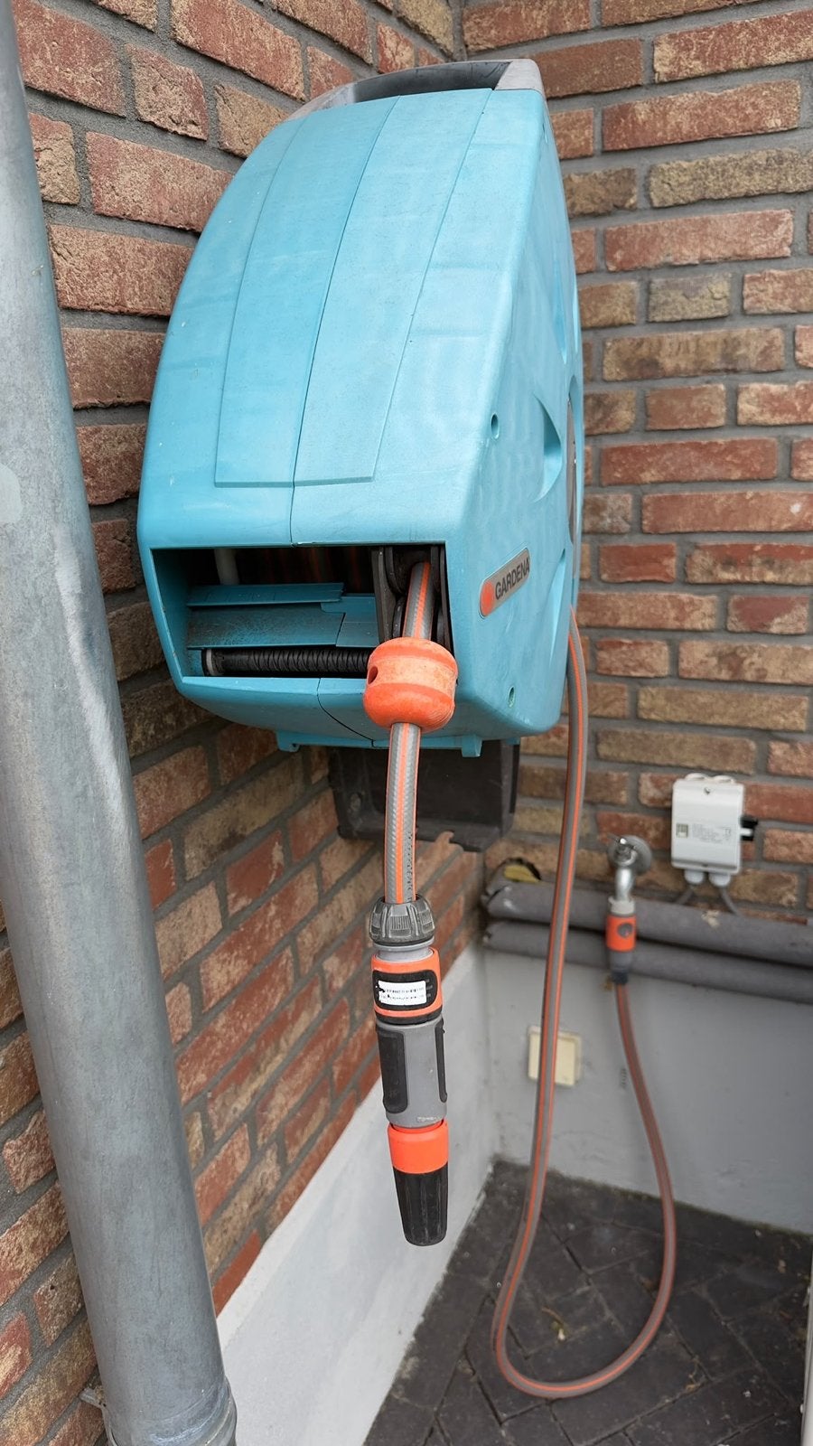 Gardena Wandslangbox 20m Automatische Roll-up Tuinslang, Ophalen, Gebruikt, Tuinslanghaspel