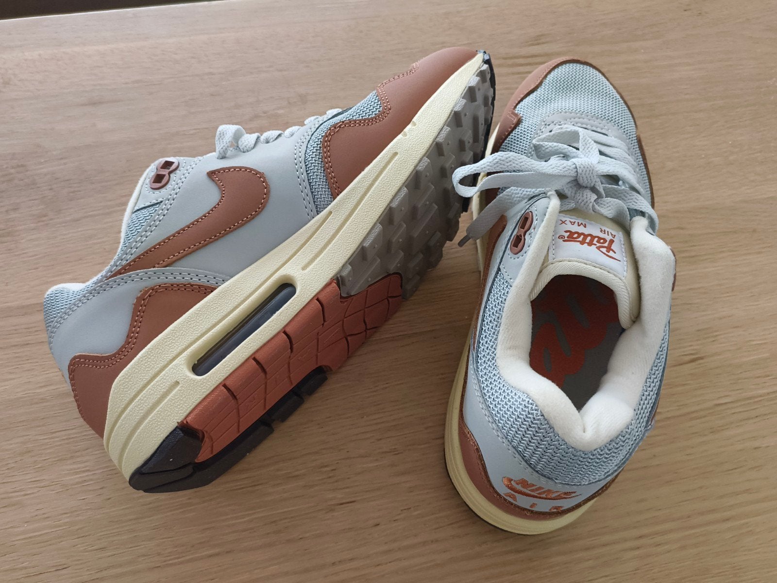 Nike Air Max 1 Patta Monarch - nieuw, Ophalen of Verzenden, Nieuw