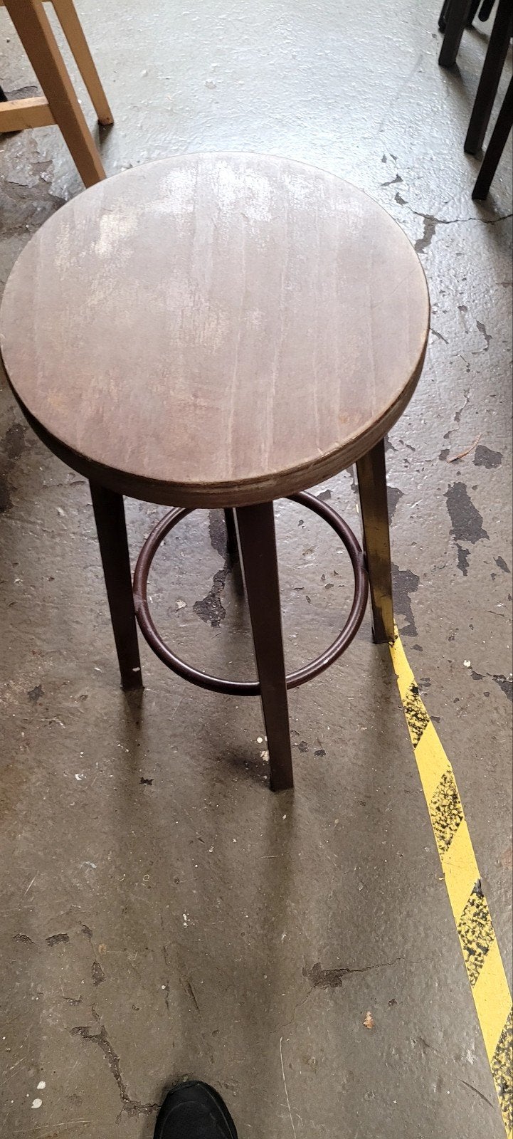 3x Robuuste barkruk met houten zitting en metalen frame, Ophalen, Gebruikt, Met voetsteun, 60 tot 90 cm