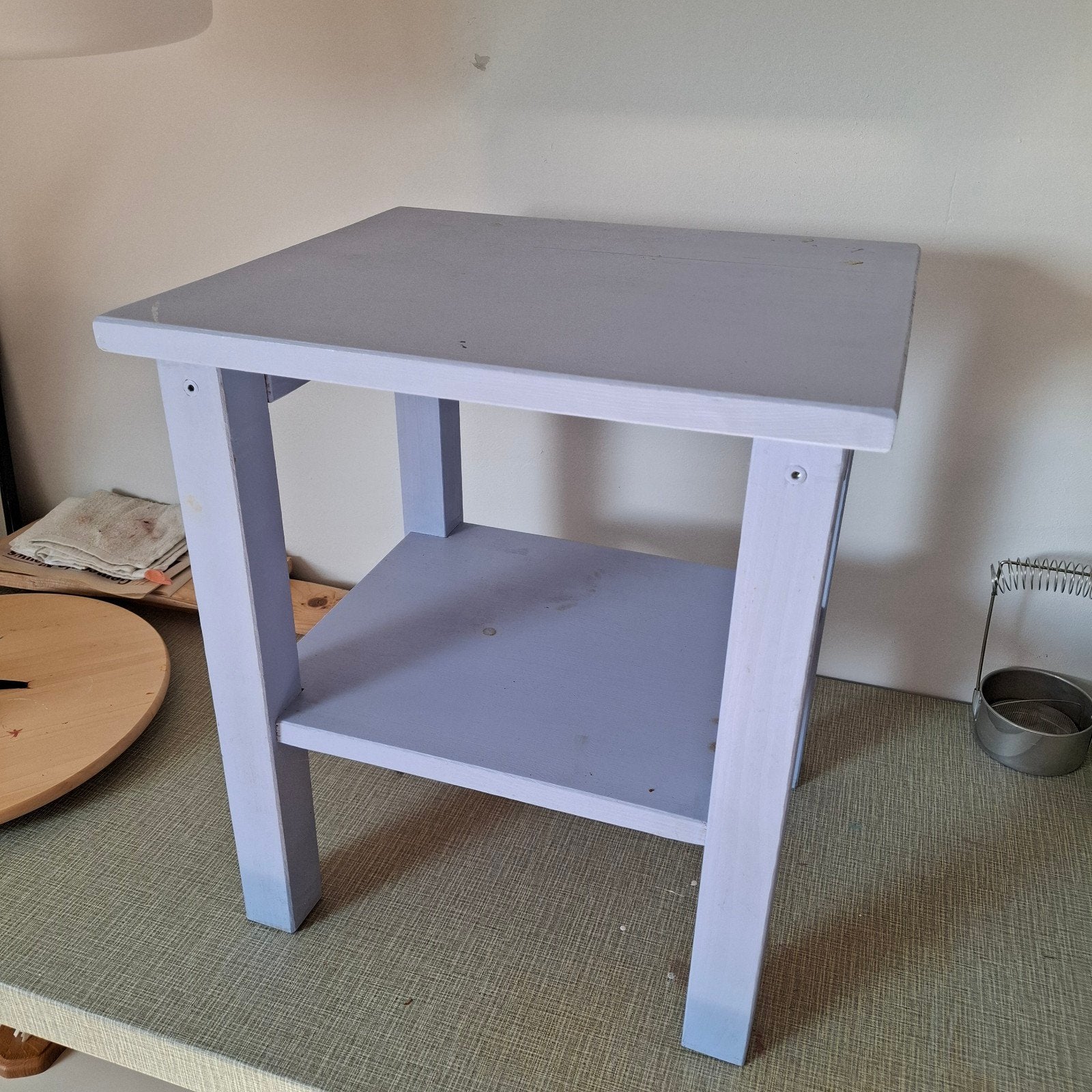Opknap tafeltje/ nachtkastje, Minder dan 55 cm, Gebruikt, Rechthoekig, Hout