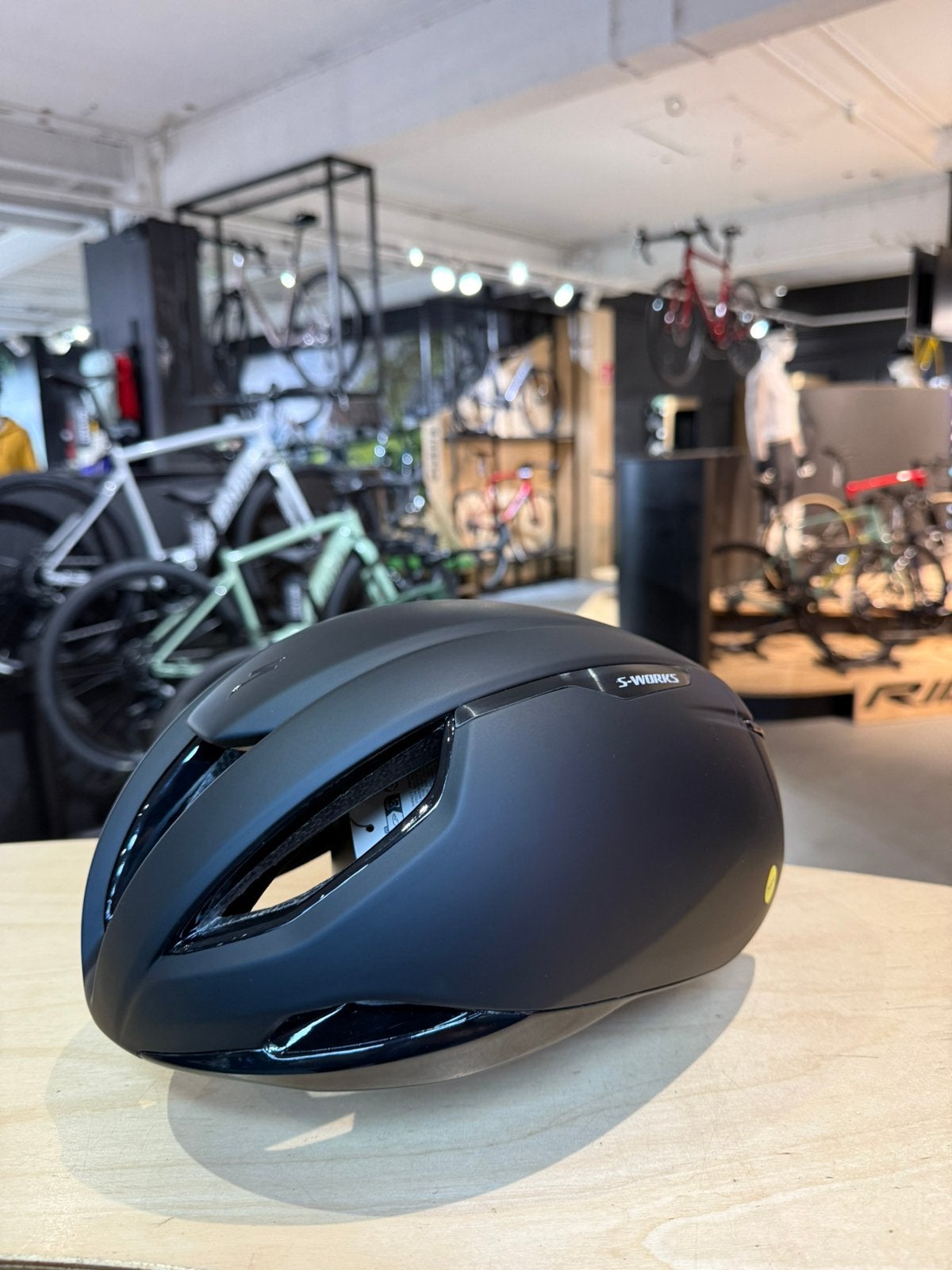Specialized Sworks Evade Zwart Large Nieuw!, Ophalen, Nieuw, L, Heer of Dame