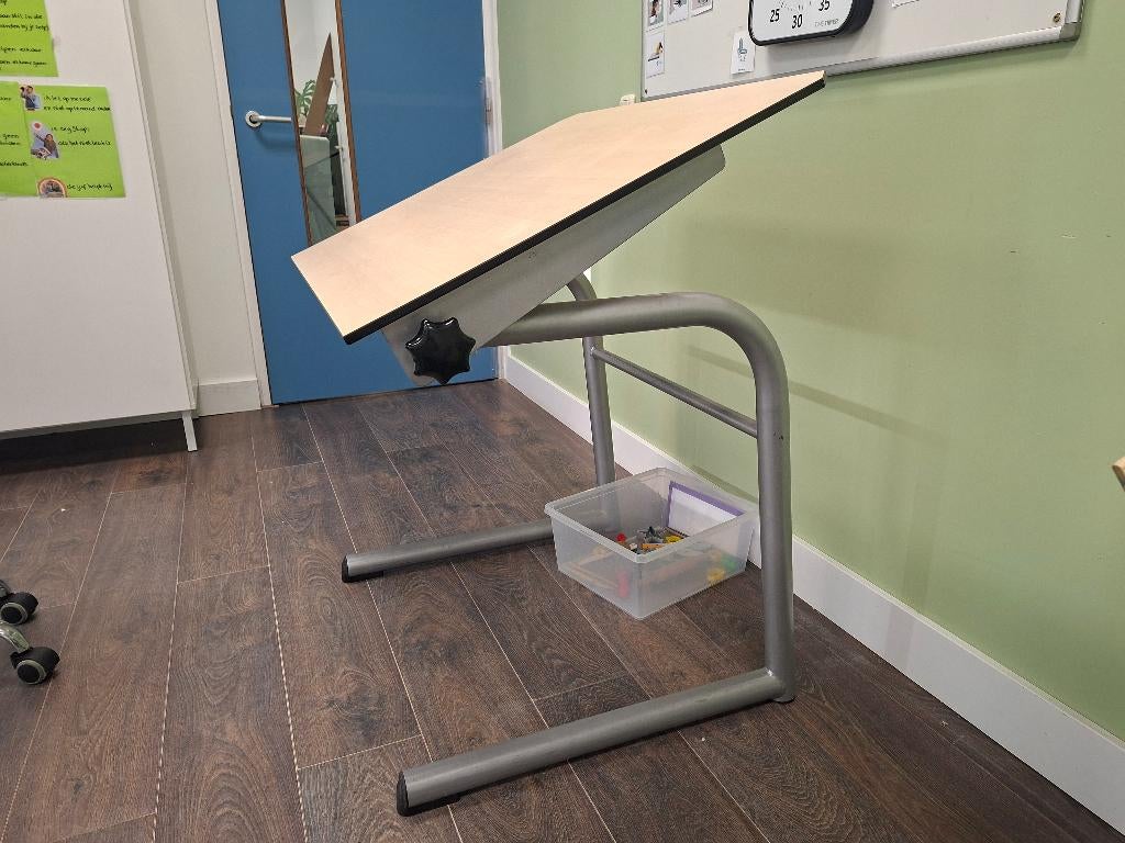 Verstelbare school/teken tafel., Huis en Inrichting, Bureaus, Ophalen, Gebruikt
