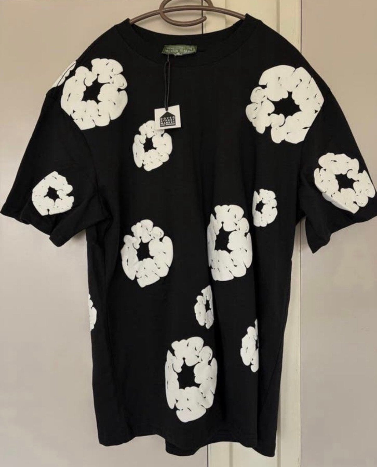 Denim Tears T-shirt Zwart Maat L, Ophalen of Verzenden, Nieuw, Maat 52/54 (L), Zwart