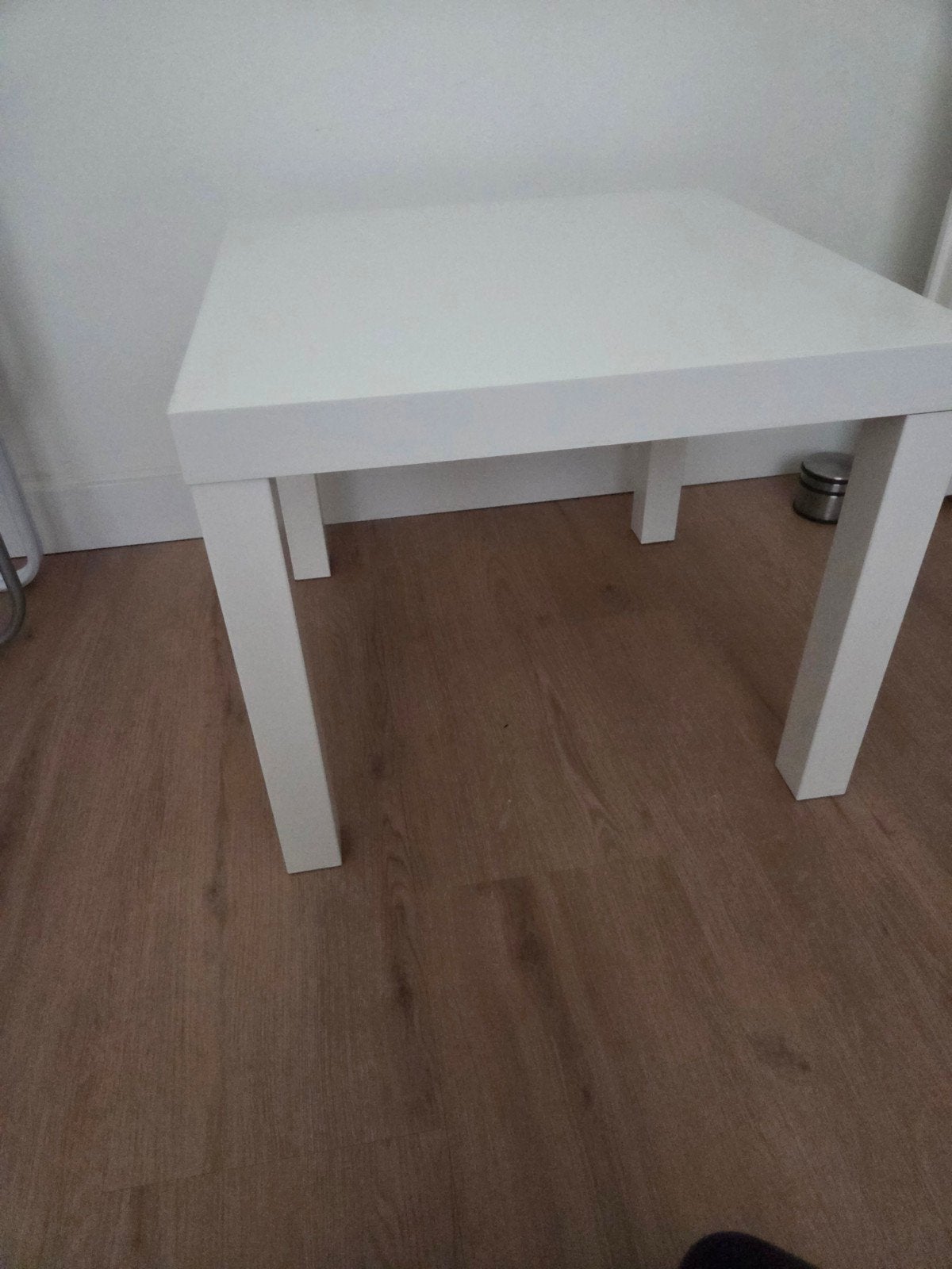 Witte bijzettafel, Kunststof, Gebruikt, Vierkant, 55 tot 75 cm