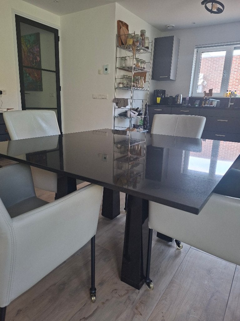 Design vierkante tafel 130cm bij 130 cm stenen blad, Ophalen, Design, Vierkant, Zo goed als nieuw
