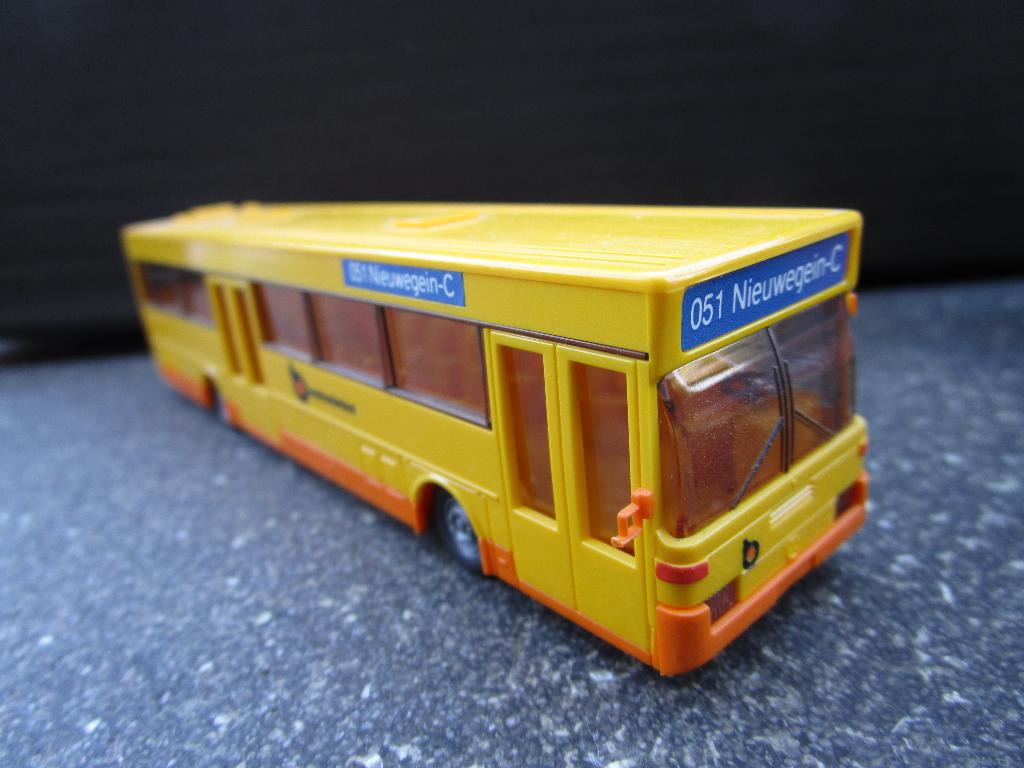 Stadsabus Nieuwegein, Hobby en Vrije tijd, Modelauto's | 1:87, Gebruikt, Bus of Vrachtwagen, Overige merken, Ophalen of Verzenden