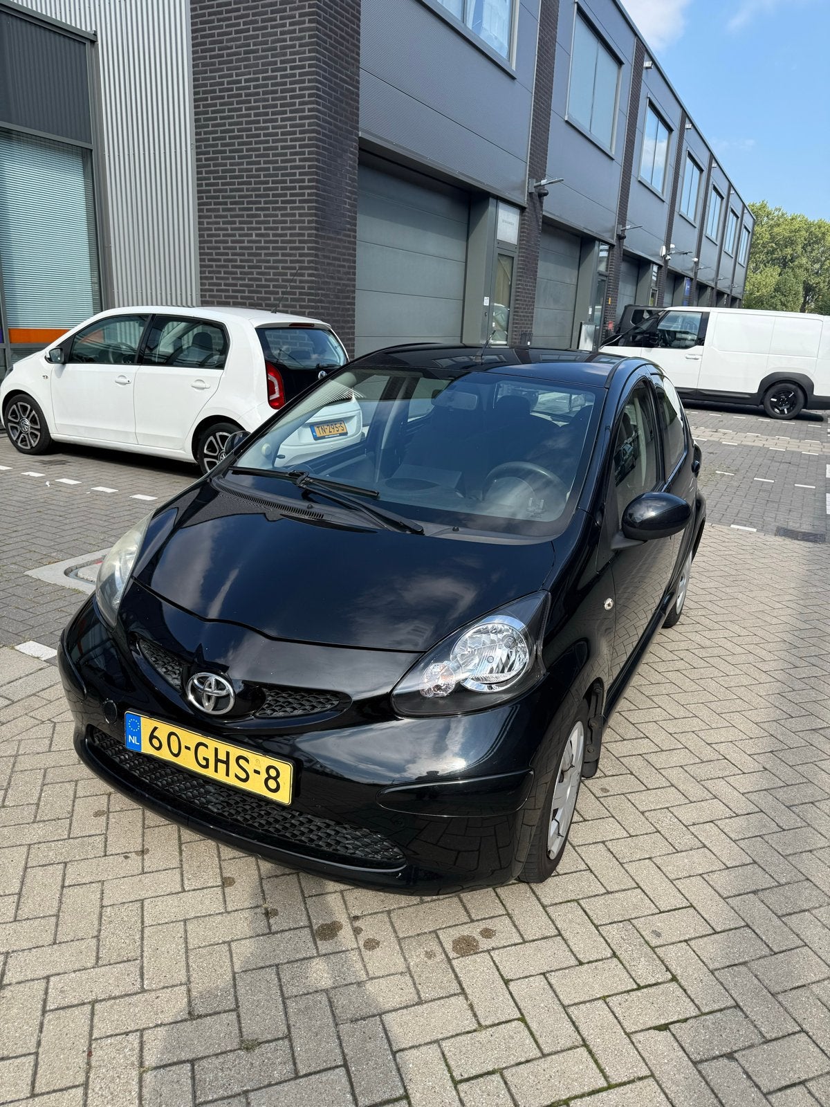 Toyota Aygo 1.0 12V Vvt-i 5DRS 2008 Zwart, Voorwielaandrijving, 4 stoelen, Origineel Nederlands, Handgeschakeld