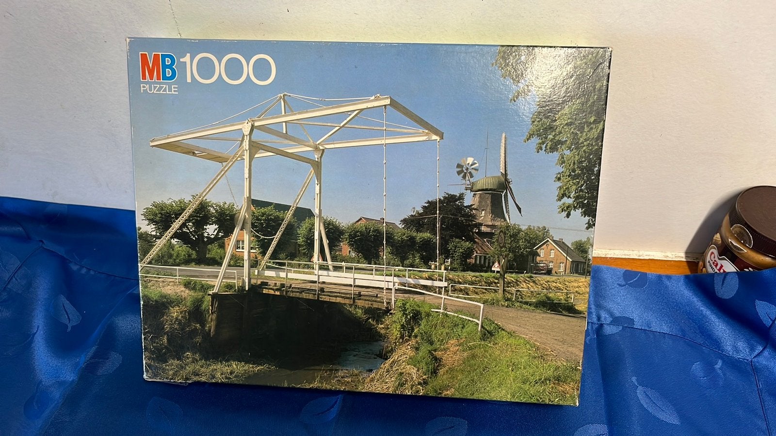 Puzzel van 1000 stukjes nr 9 van MB Puzzle, Ophalen of Verzenden, 500 t/m 1500 stukjes