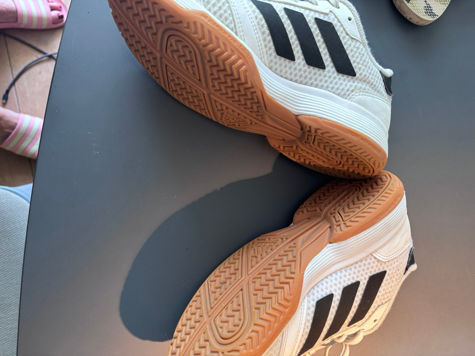 Adidas gymschoen 38,5 ligra, Kinderen en Baby's, Kinderkleding | Schoenen en Sokken, Ophalen of Verzenden, Zo goed als nieuw, Jongen of Meisje