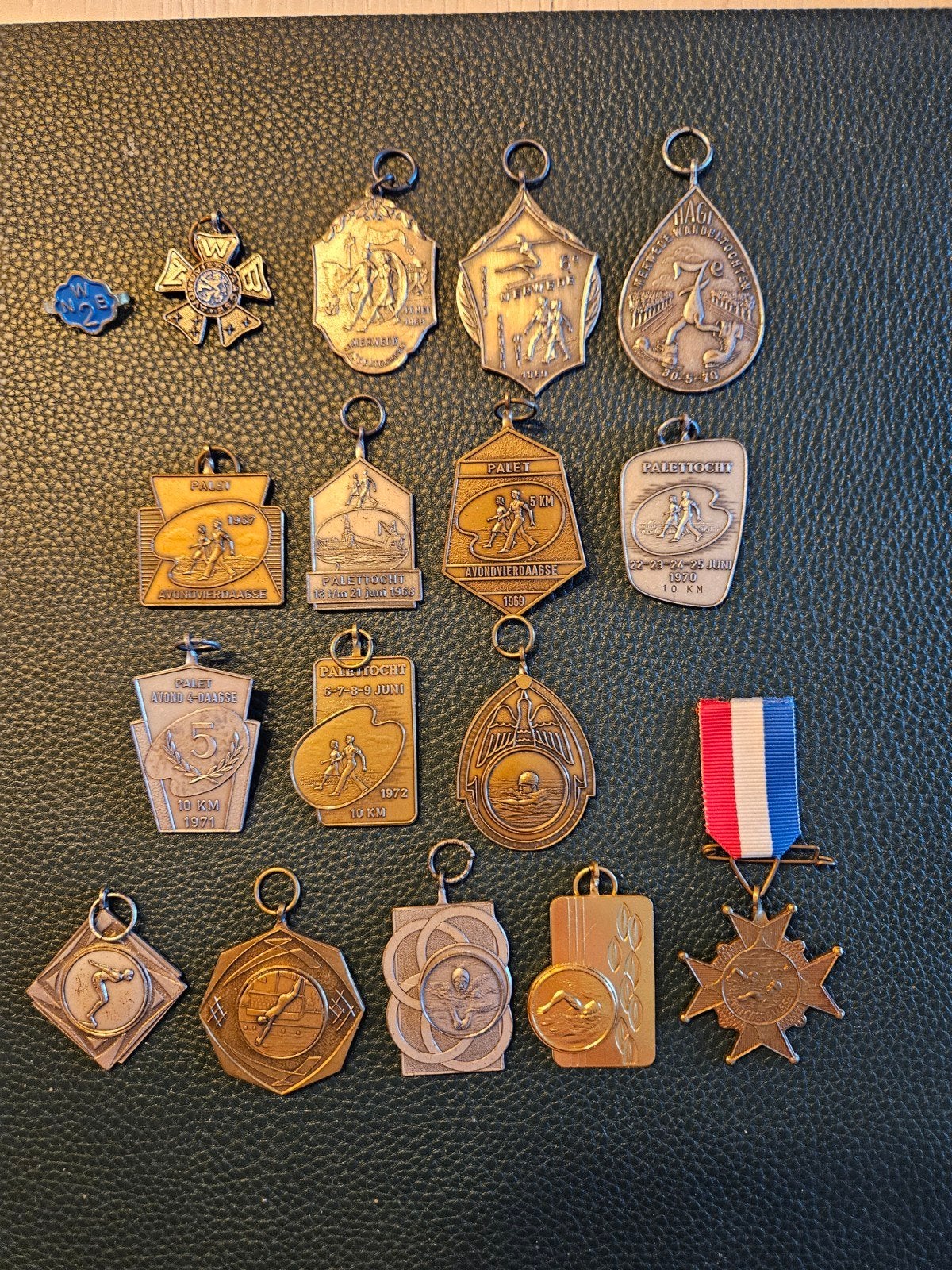 vintage medailles, Ophalen of Verzenden, Overige materialen, Nederland