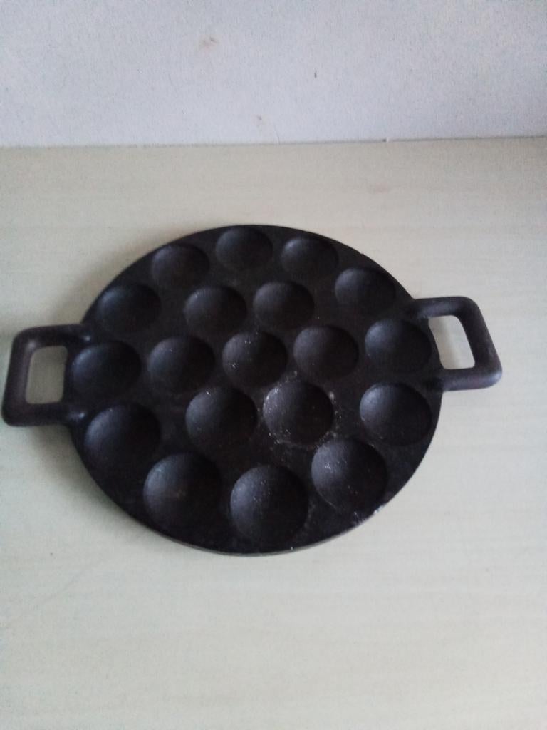 Gietijzeren poffertjes pan, Ophalen of Verzenden, Gietijzer, Koekenpan of Braadpan