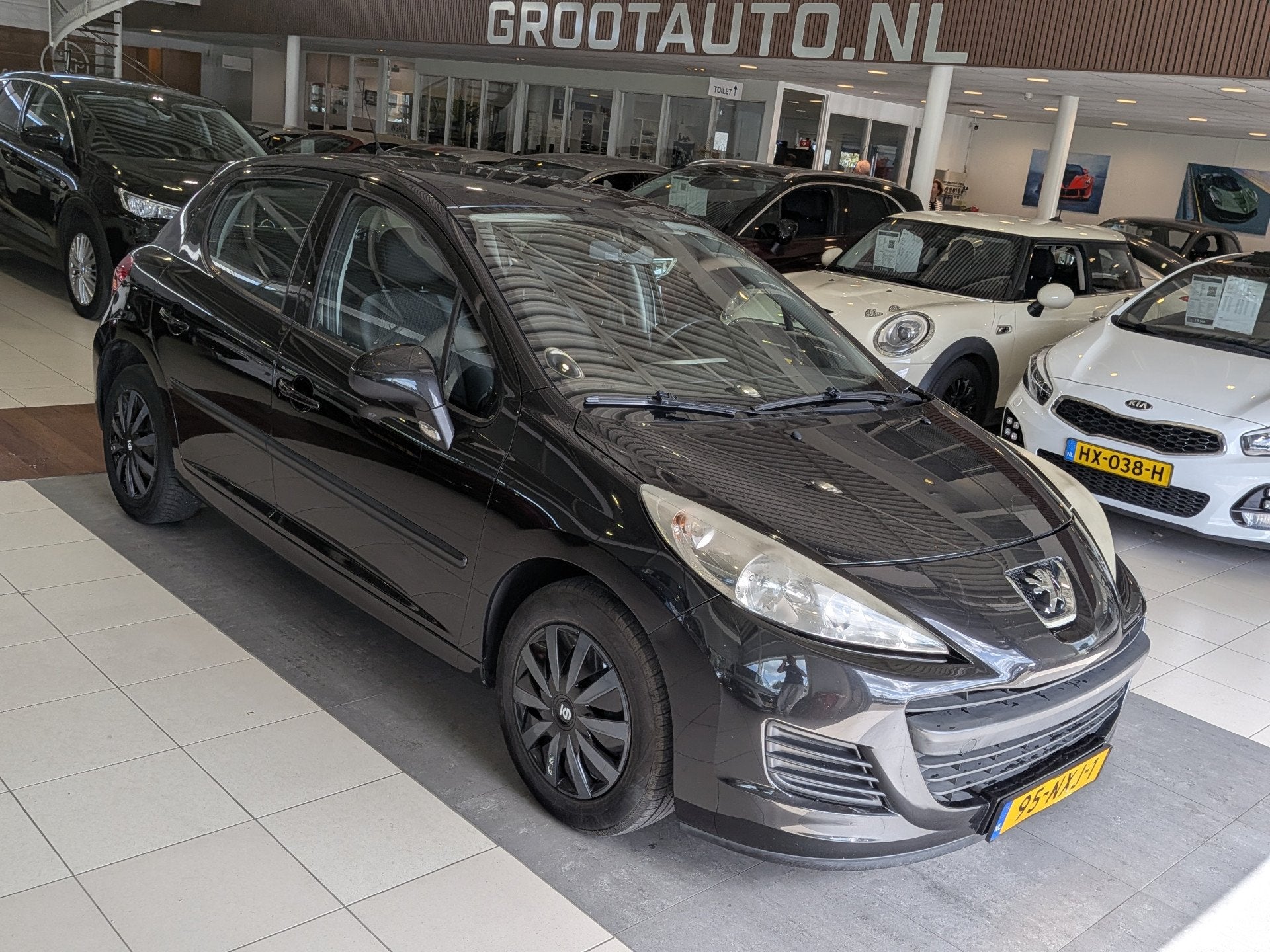 Peugeot 207 1.4 XR Trekhaak, Airco, Cruise Control, Voorwielaandrijving, Euro 5, Stof, 4 cilinders