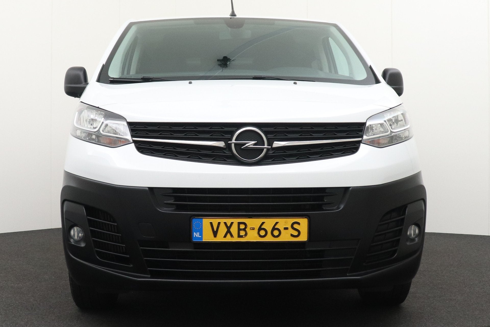 Opel Vivaro 2.0 145 PK L3 DC 6-Pers Trekhaak Betimmering Car, Auto's, Stof, Gebruikt, 4 cilinders, Wit