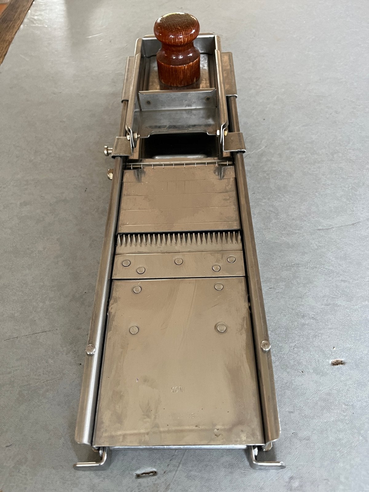 Mandoline snijder - RVS met houten handvat, Overige typen, Ophalen of Verzenden, Gebruikt, Metaal