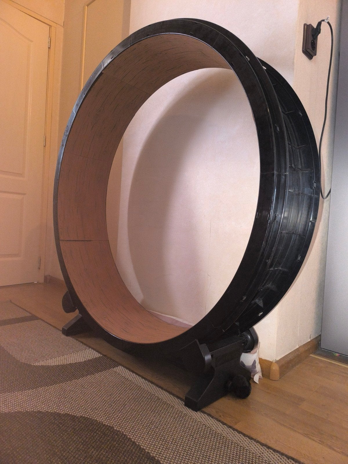 Groot kattenrenwiel (loopwiel) – 1,26m x 1,21m, Dieren en Toebehoren, Ophalen, Zo goed als nieuw