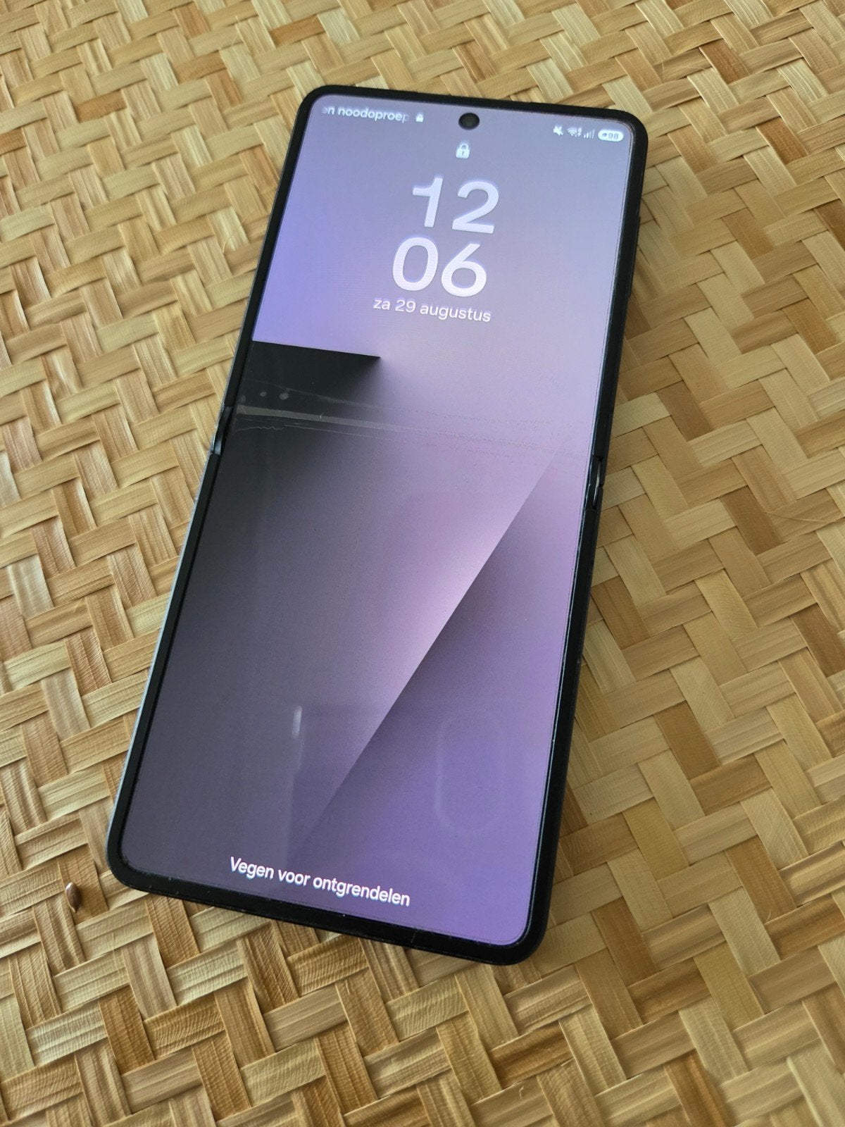 Foto 11 van Samsung Galaxy Z Flip 7 - Zo goed als nieuw