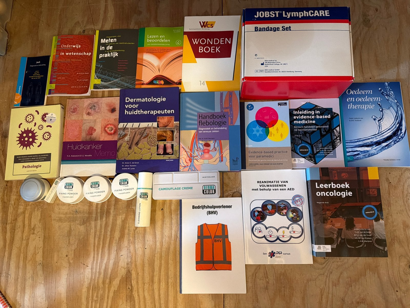 Startpakket Opleiding Huidtherapie - Boeken & Materialen, Ophalen of Verzenden, Beta, Zo goed als nieuw, HBO