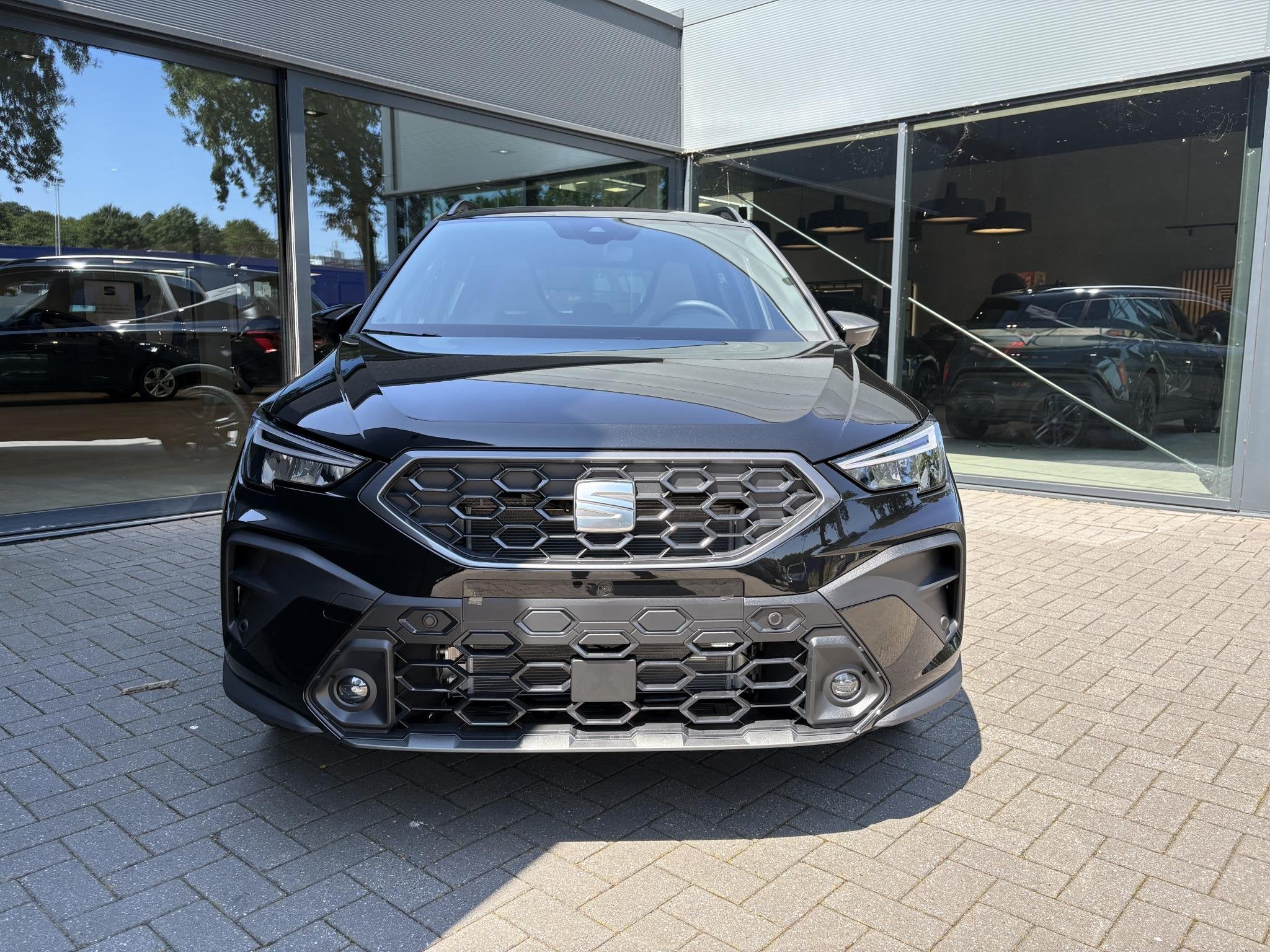 SEAT Arona 1.0 EcoTSI FR Business Connect 95PK | Stoelverwar, Auto's, Seat, Voorwielaandrijving, Stof, 95 pk, Automatische klimaatregeling