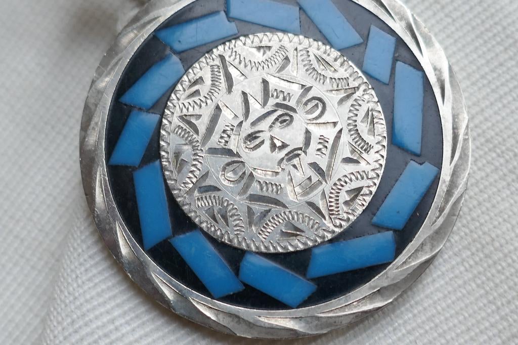 Grote hanger  Aztec kalender  --  Mexico, Overige materialen, Verzenden, Zo goed als nieuw, Met edelsteen