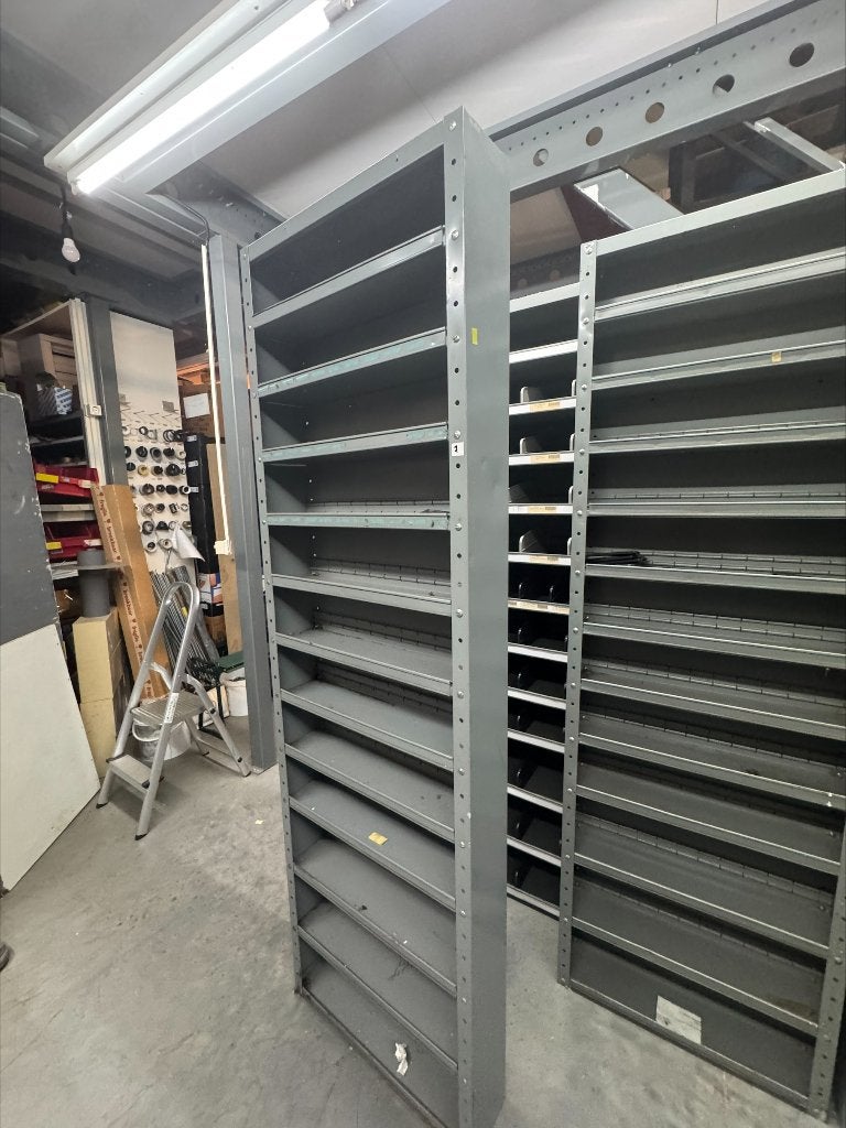 vakkenkasten grijs   TE KOOP    zie omschrijving    vadouden, Ophalen, Gebruikt, 50 tot 100 cm, Minder dan 25 cm